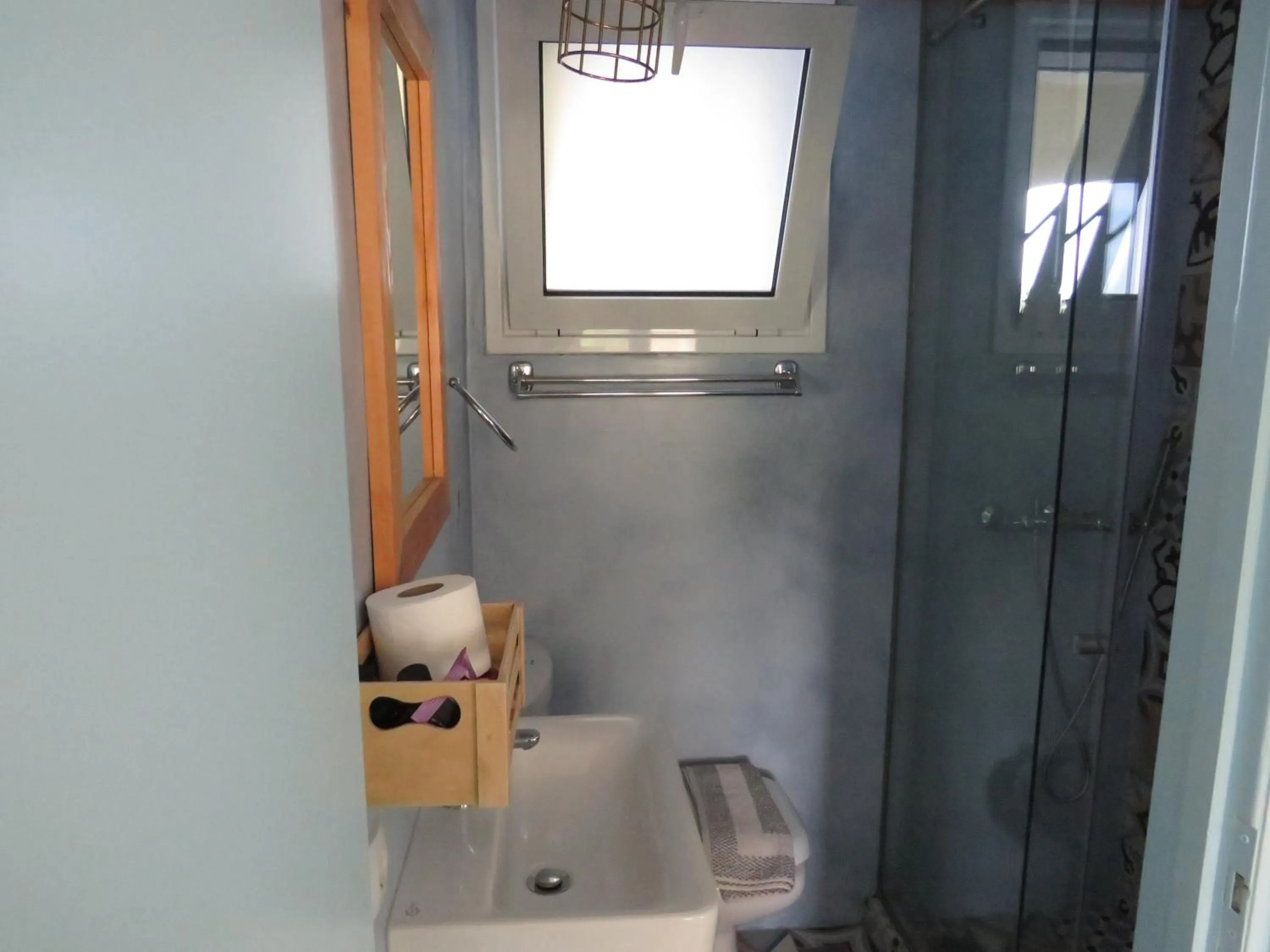 Toilet in Blue Beach Villas Apartments