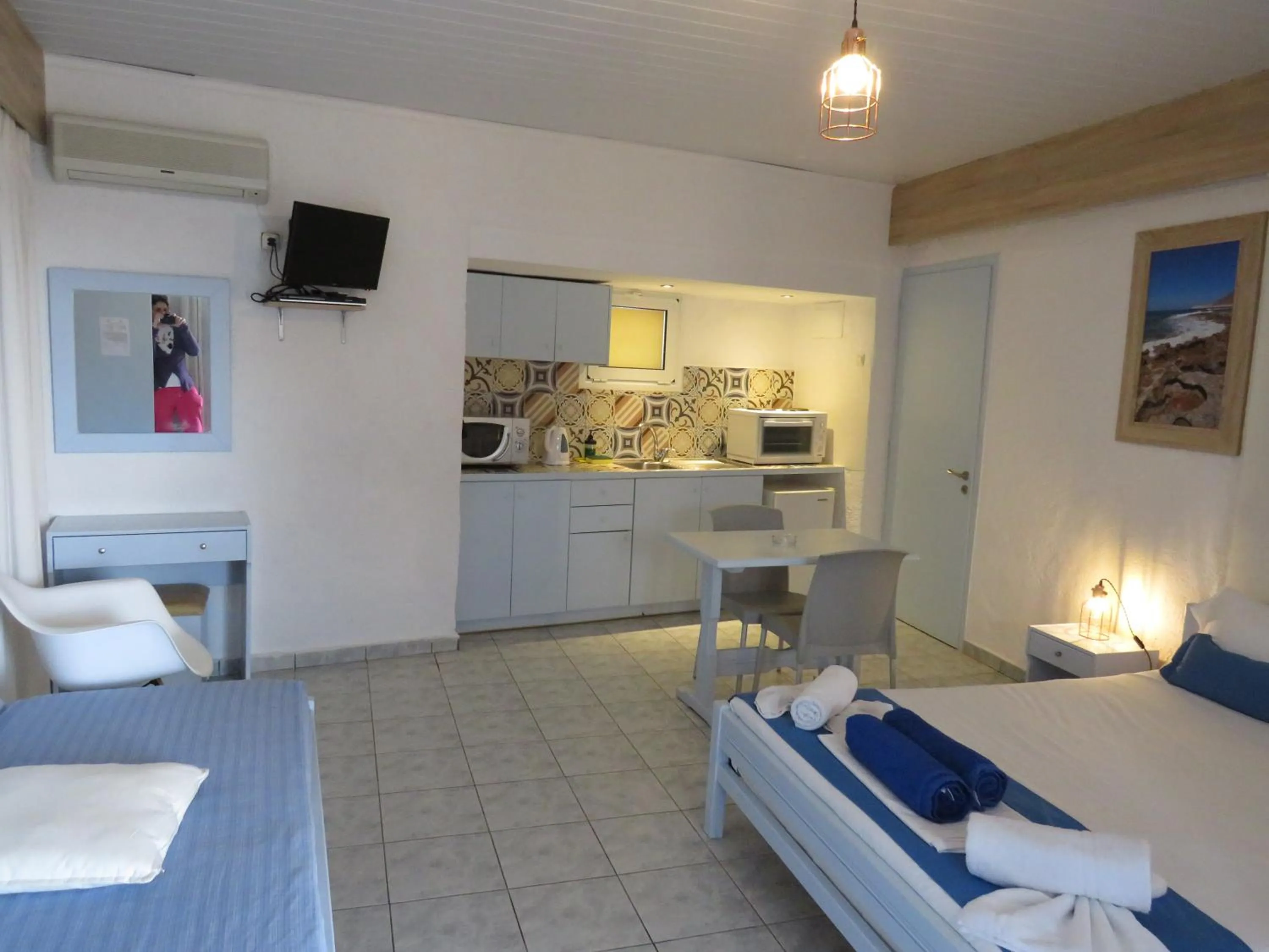 Bedroom, Bed in Blue Beach Villas Apartments