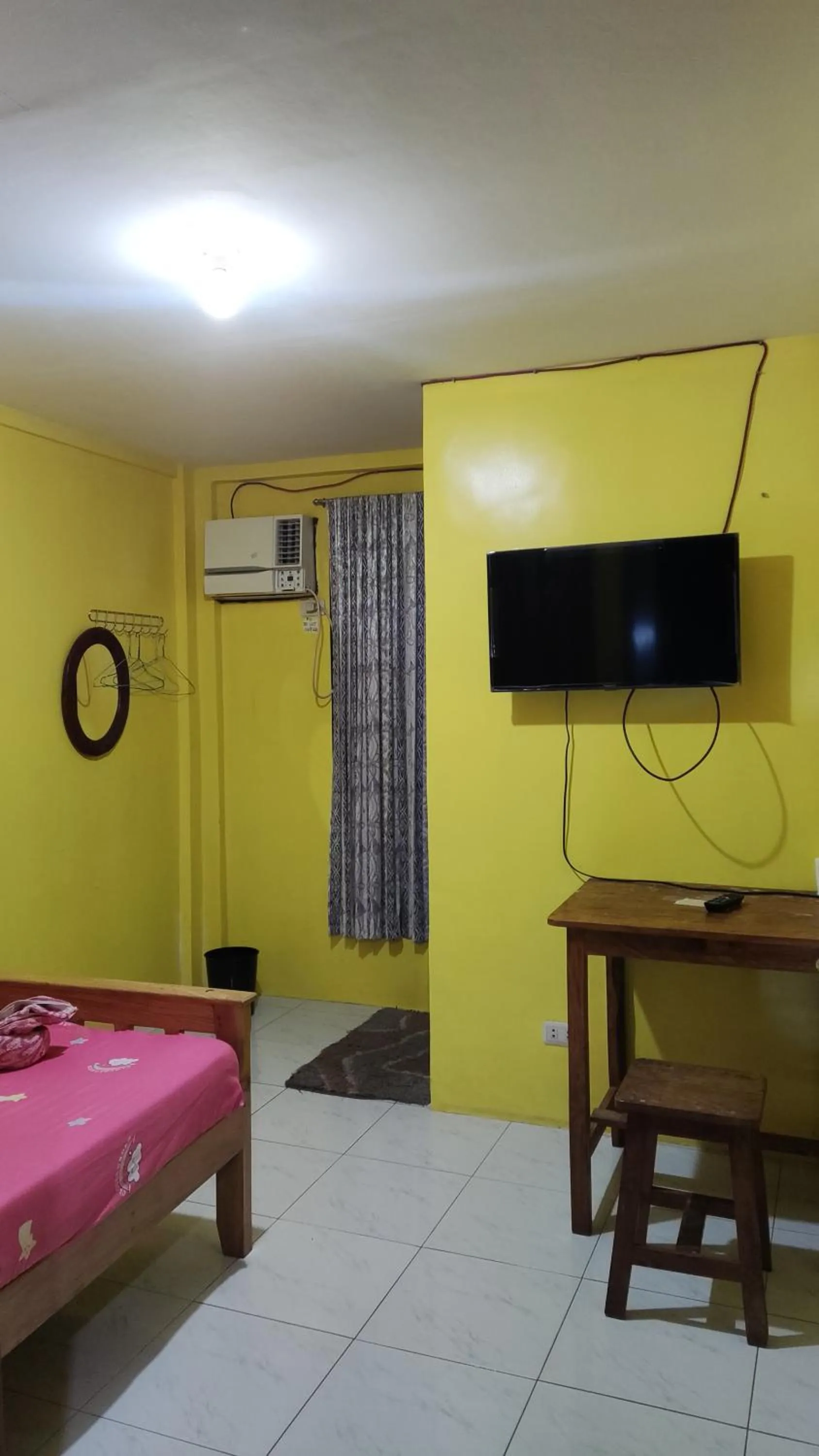 Bed in R & R (Rest & Relax) Guesthouse