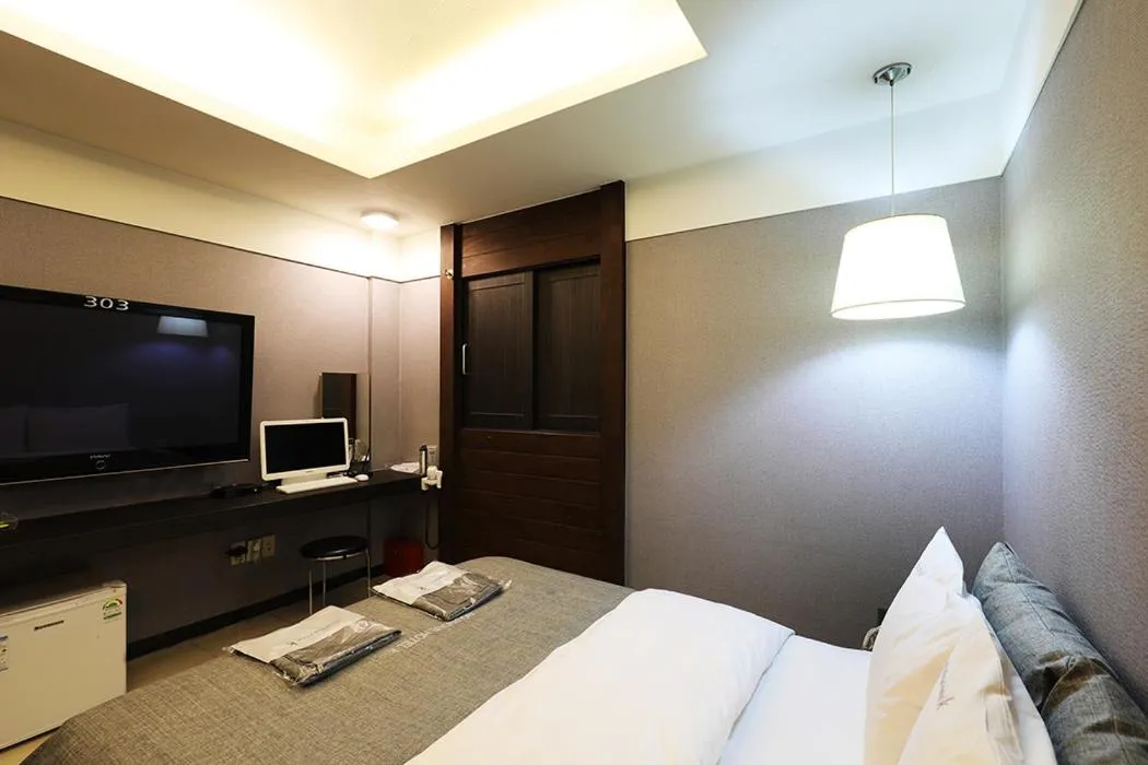 Bed in boutique hotel k Dongdaemun