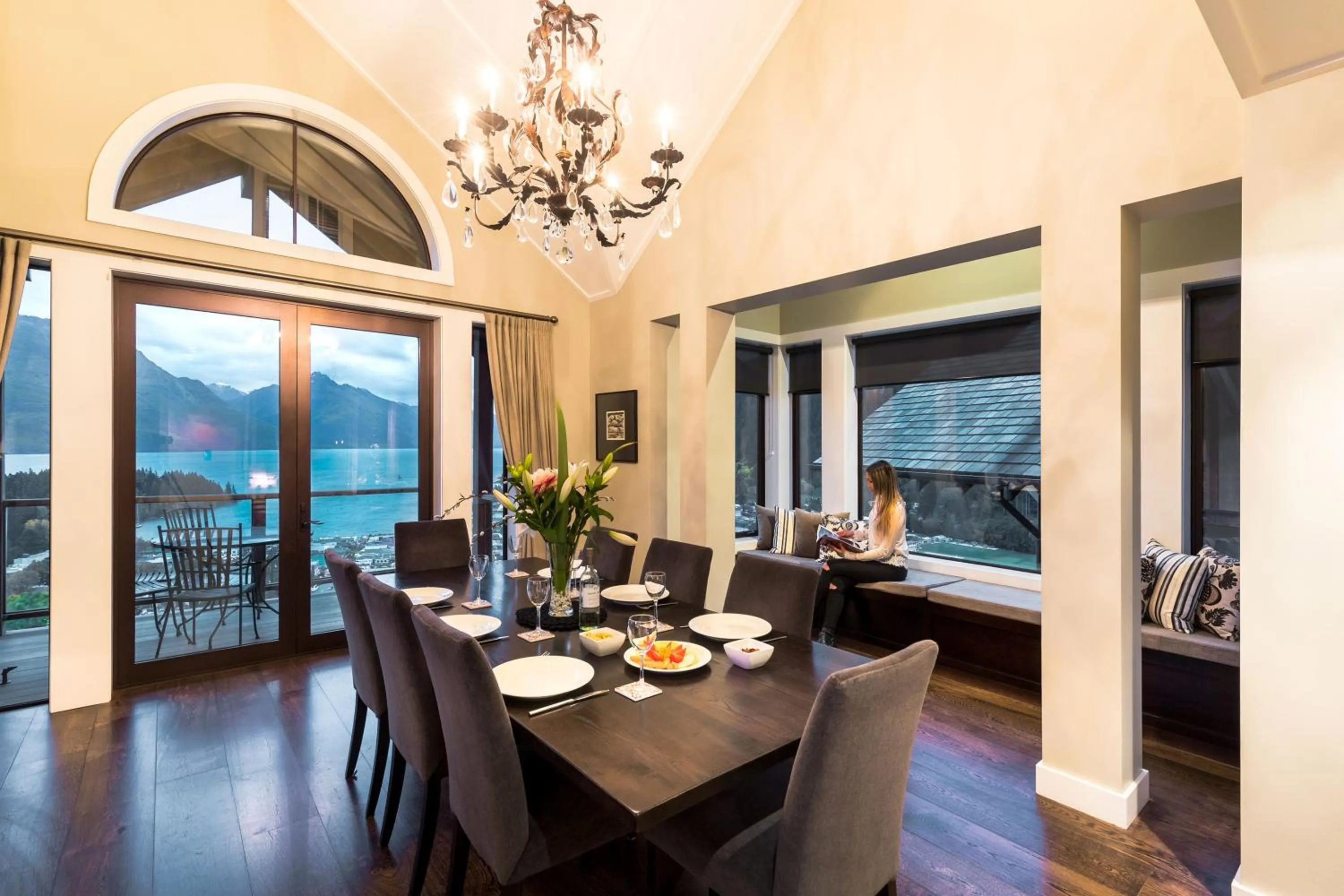 Natural landscape in Commonage Villas by Staysouth