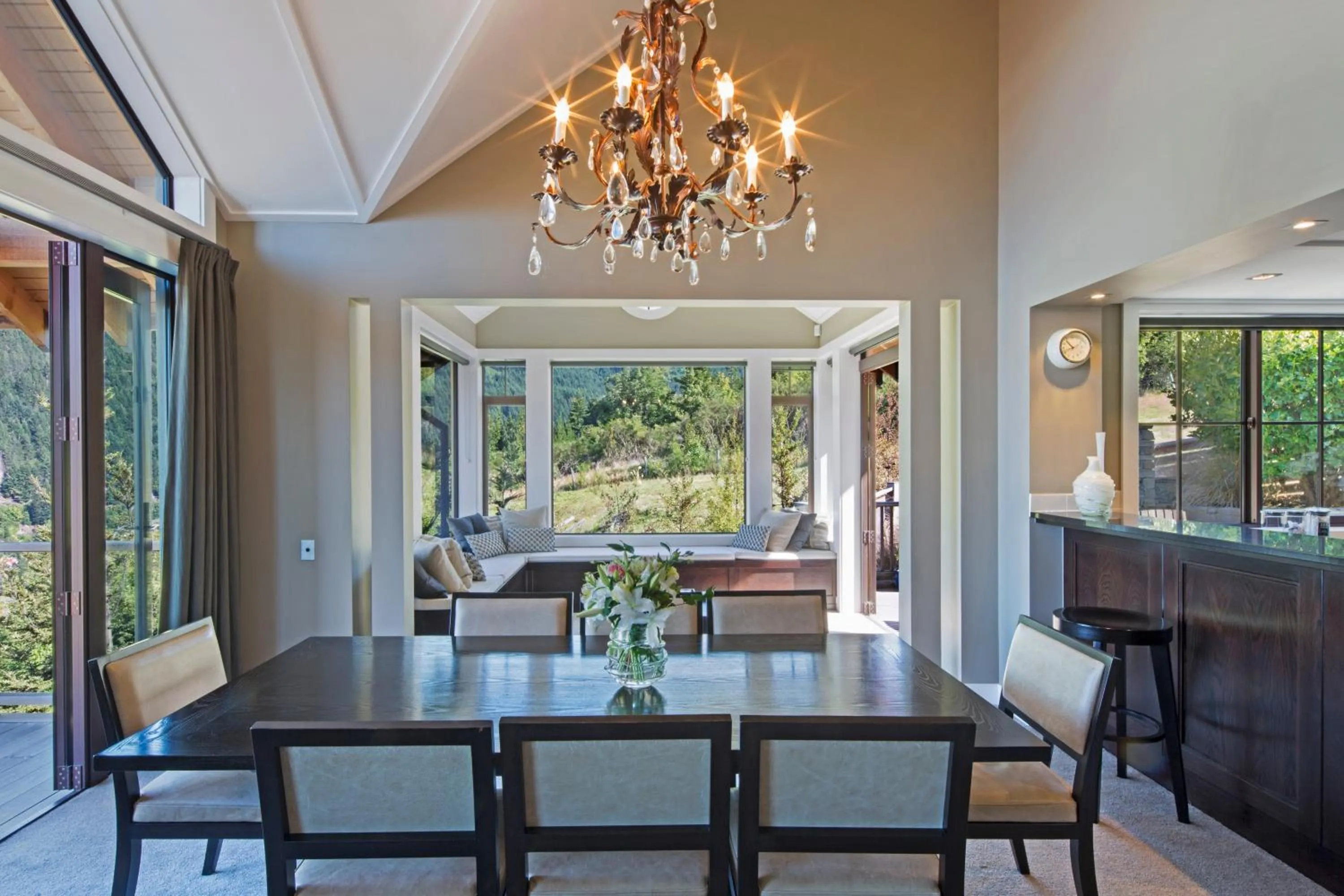 Dining area in Commonage Villas by Staysouth