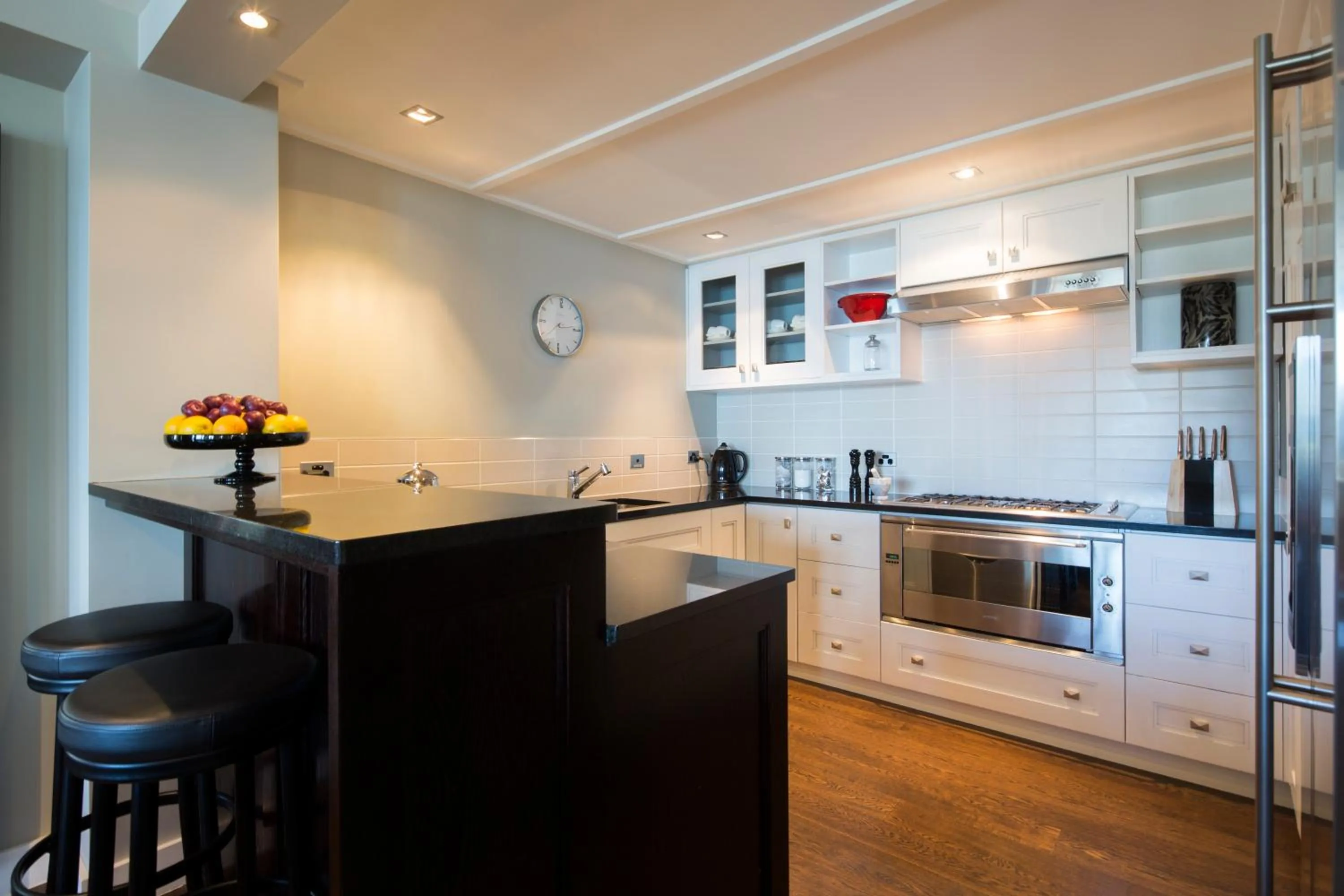 Kitchen or kitchenette in Commonage Villas by Staysouth