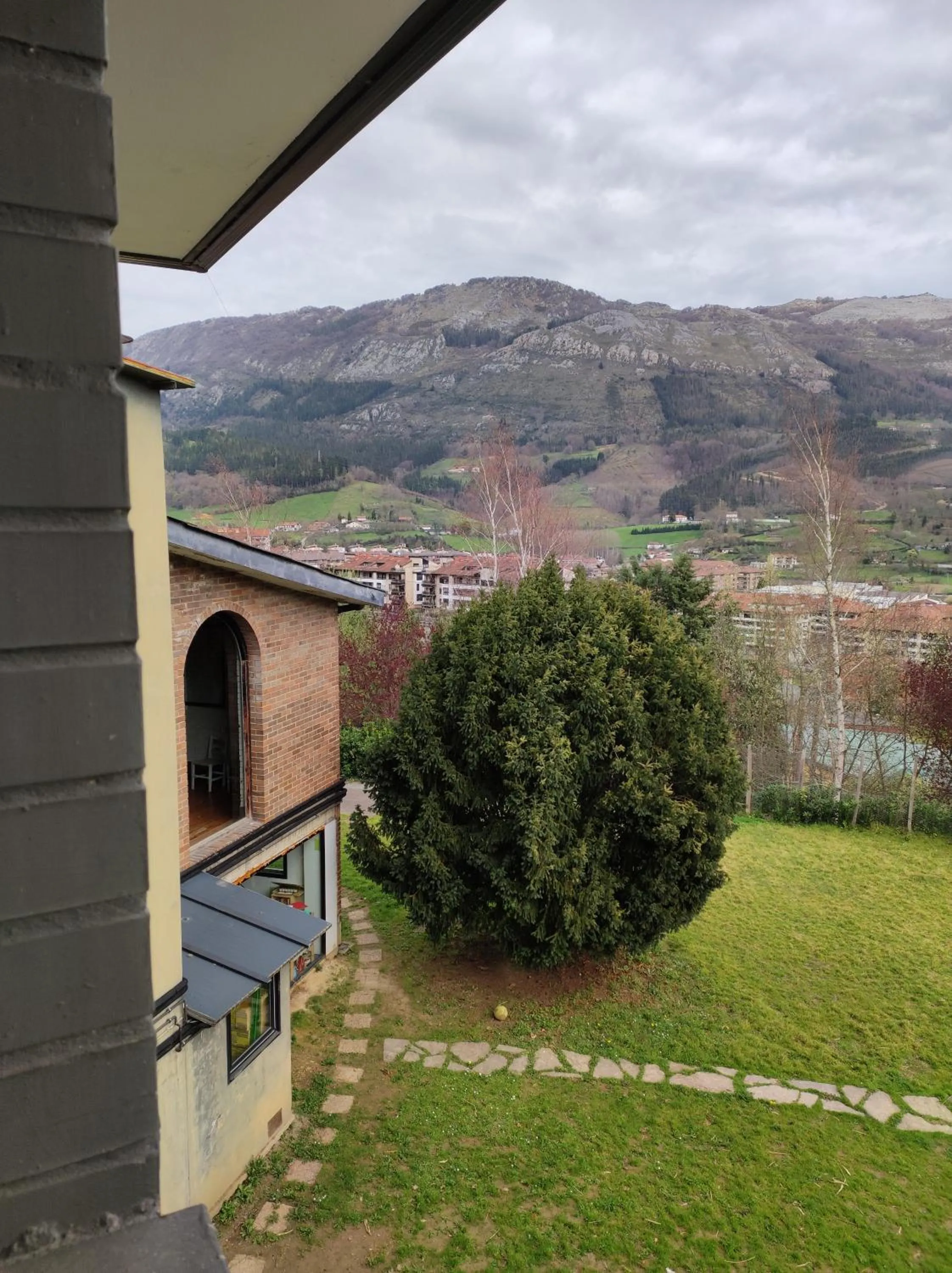 Mountain view in ABARAXKA HOSTEL Disfruta la Vía Verde del Urola hasta la Playa - Naturaleza Montañas y Riqueza Cultural