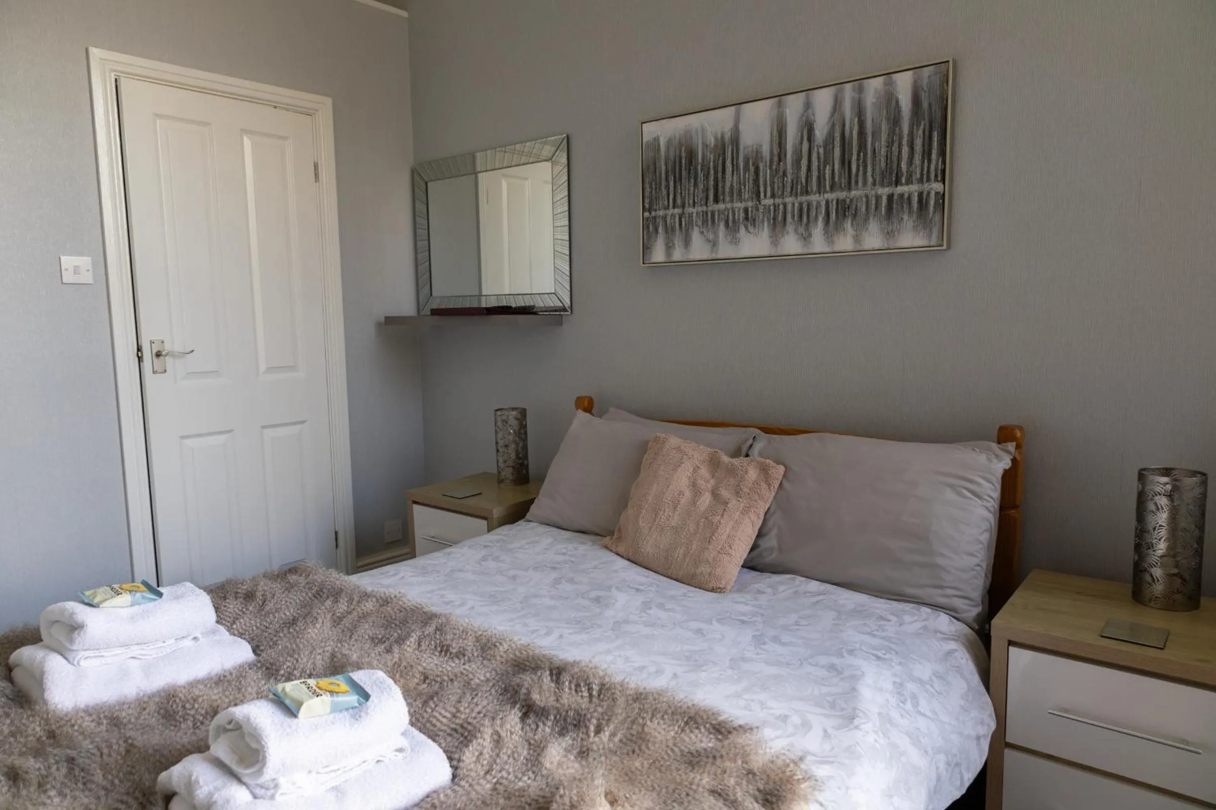 Bedroom, Bed in Carlton House Guesthouse