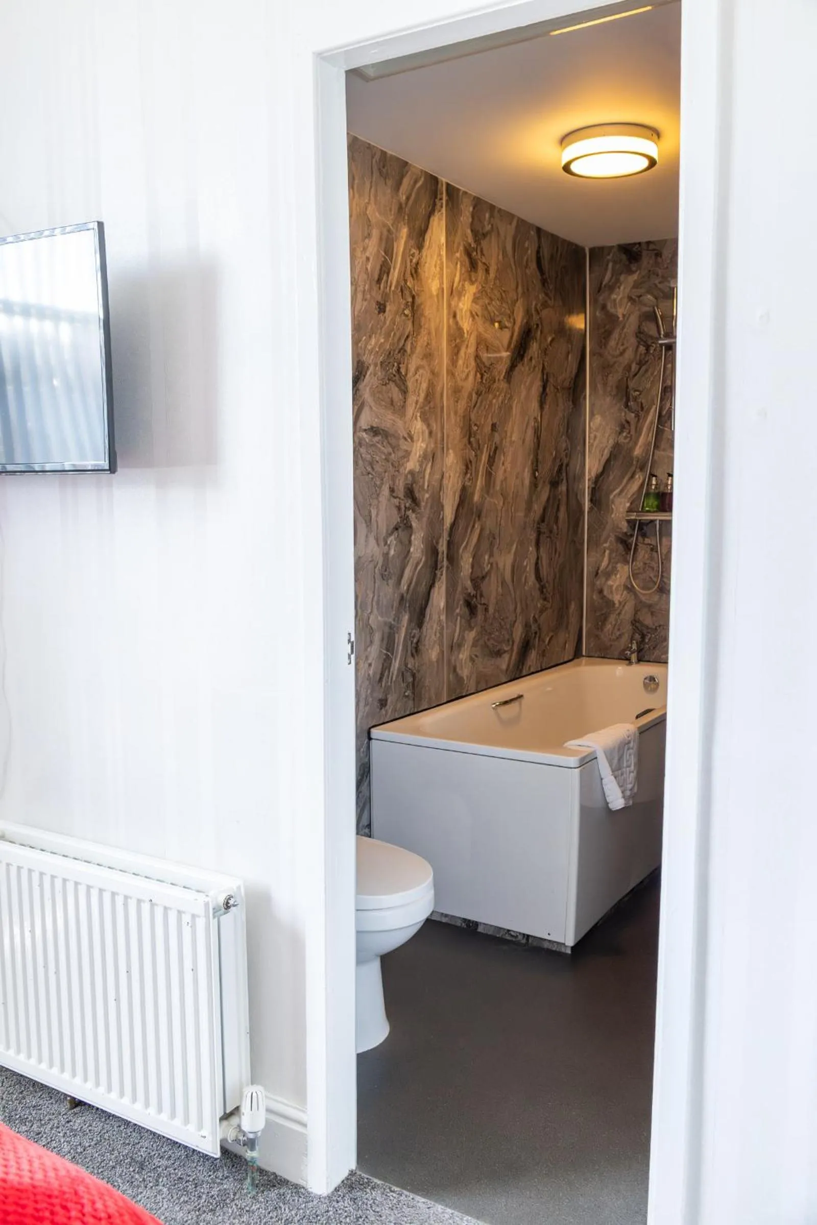 Bathroom in Carlton House Guesthouse
