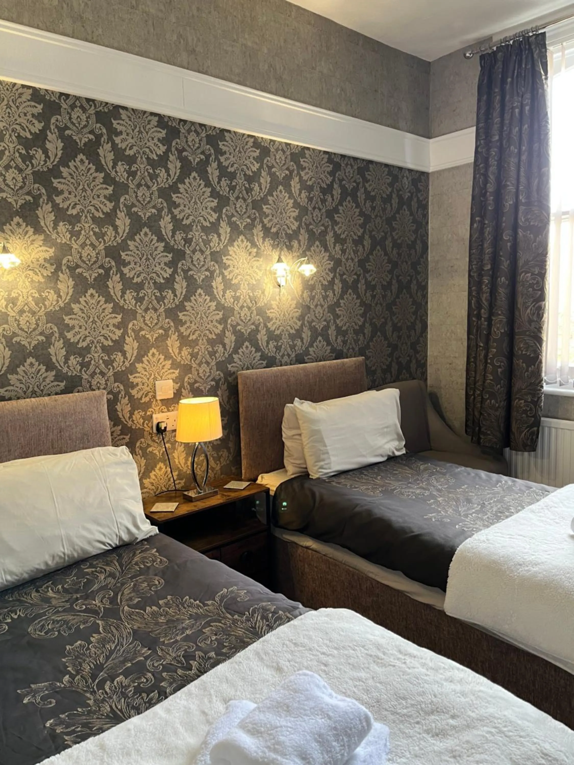Bedroom, Bed in Carlton House Guesthouse