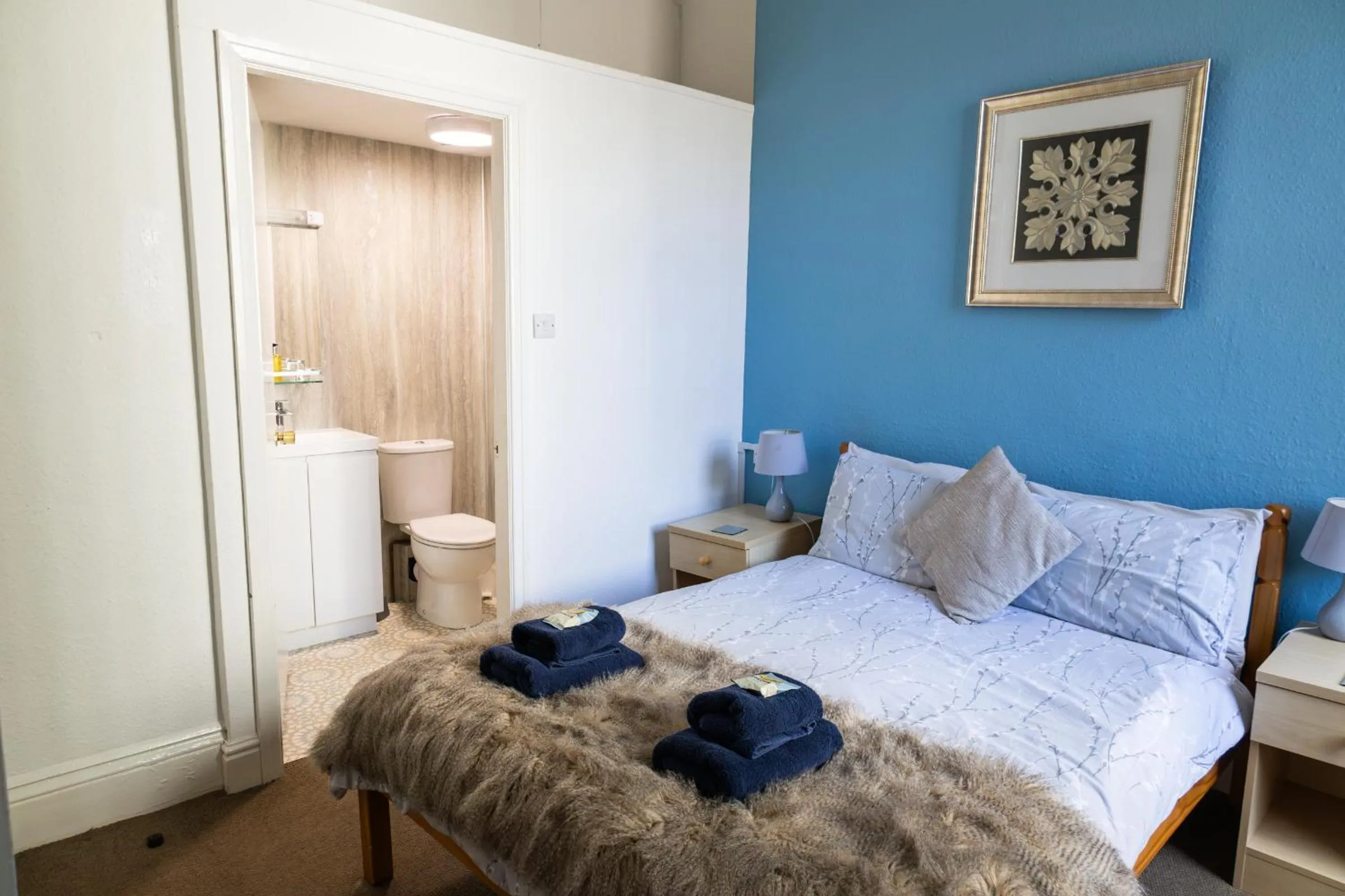 Bedroom, Bed in Carlton House Guesthouse
