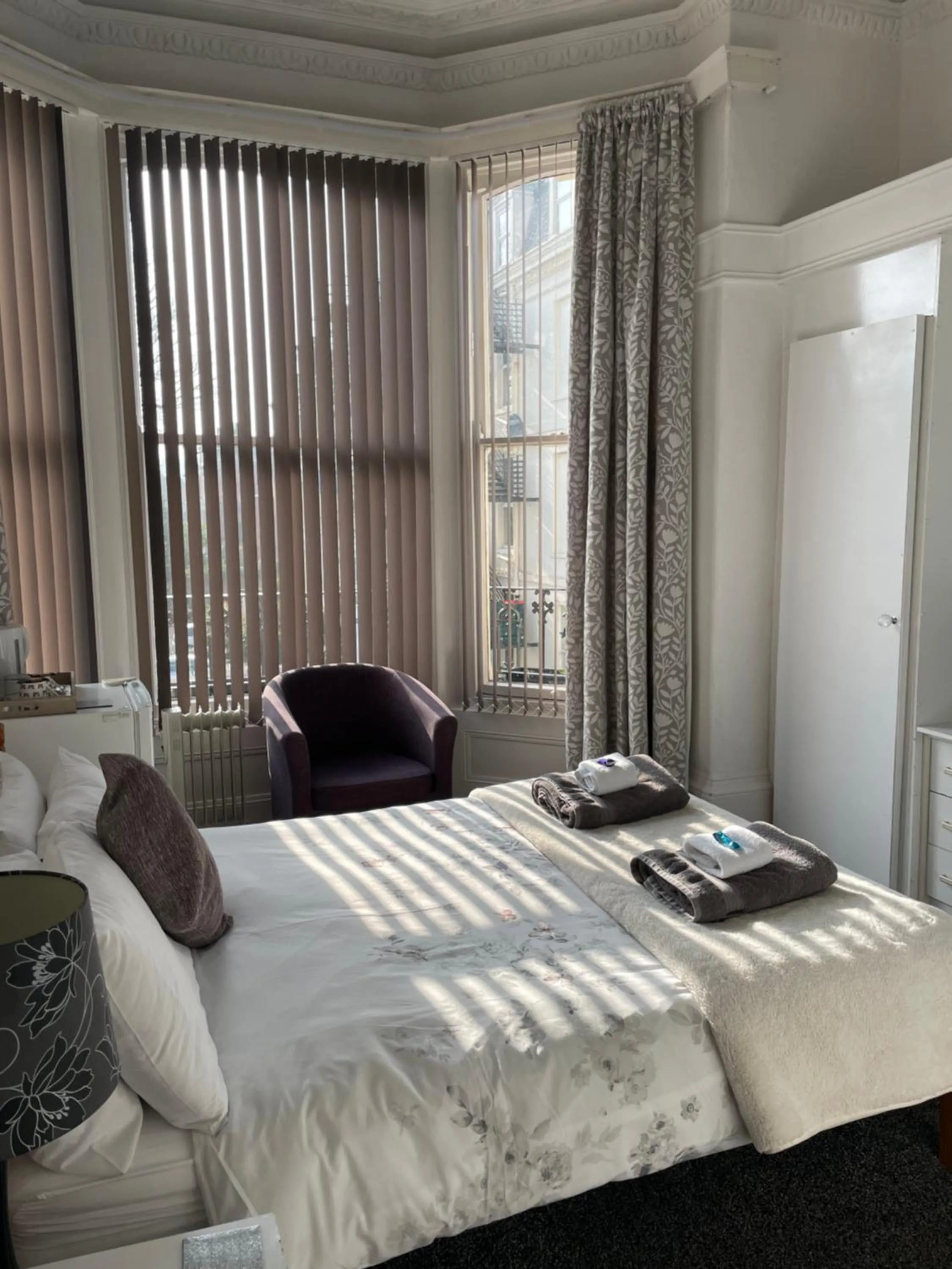 Bedroom, Bed in Carlton House Guesthouse
