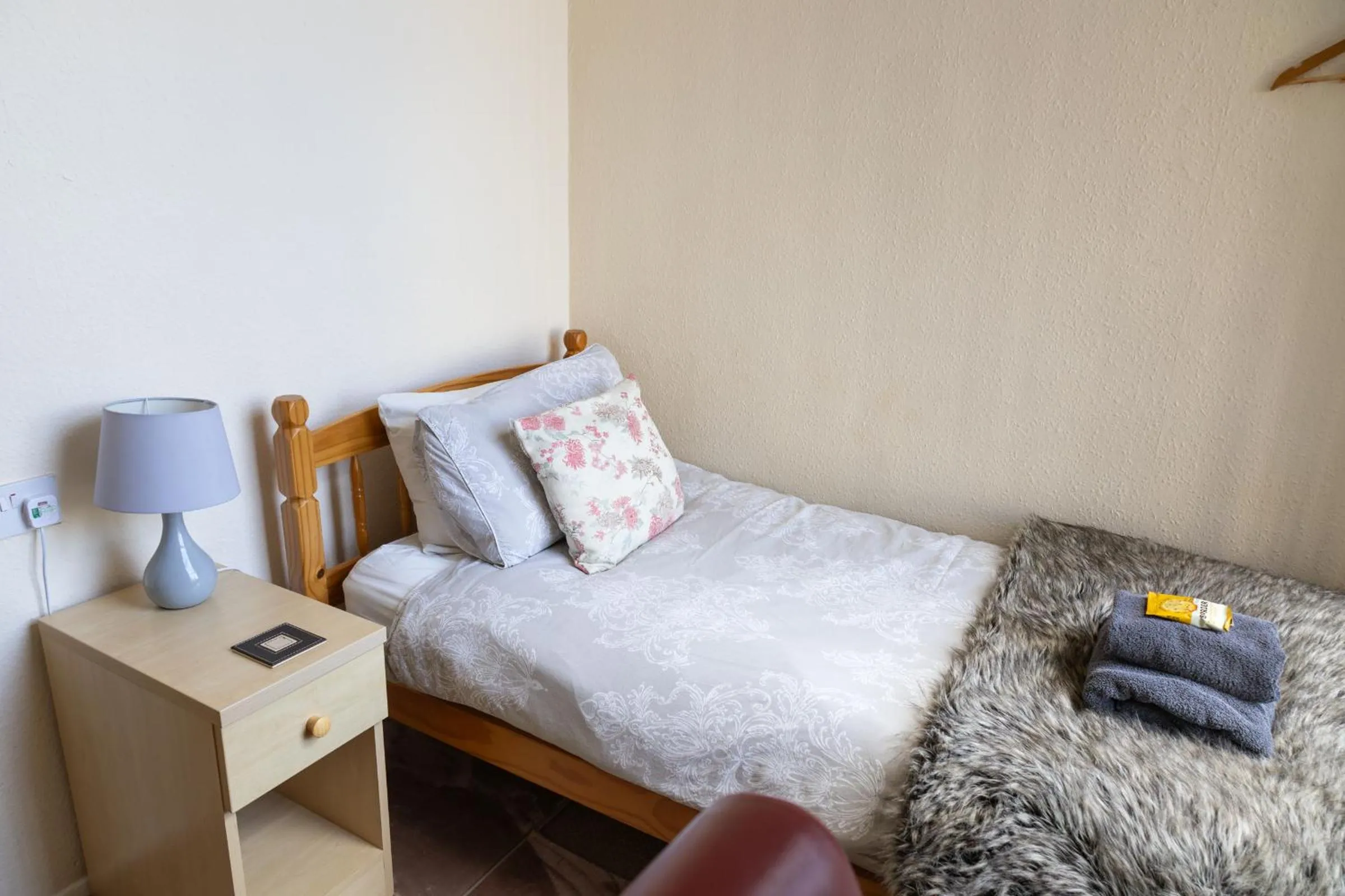 Bedroom, Bed in Carlton House Guesthouse
