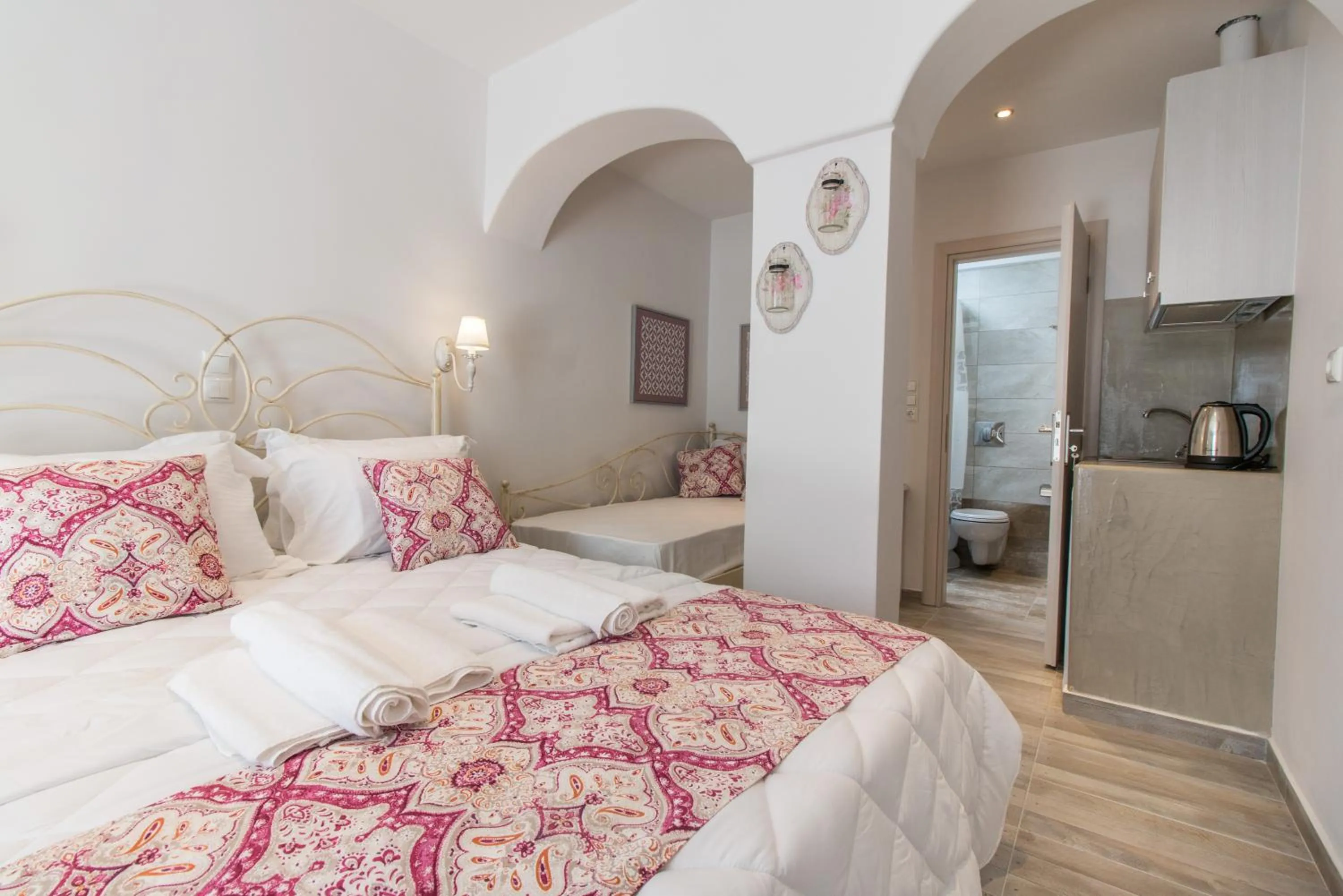 Bed in Relax Studios