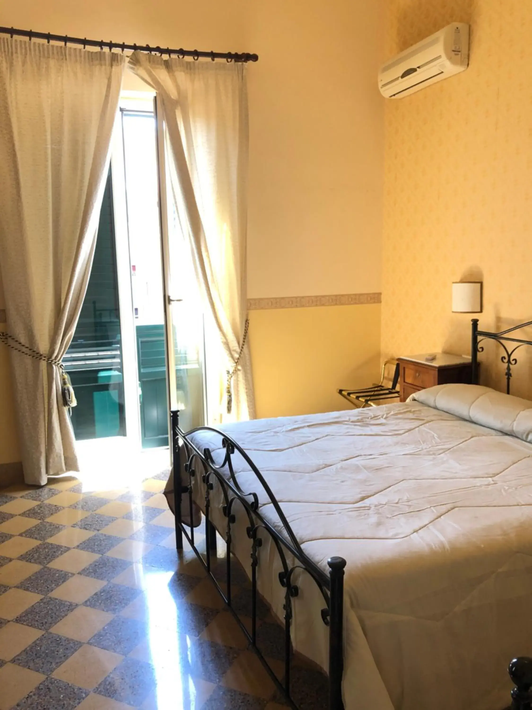 Double or Twin Room in B&B Dimora Annulina Double or Twin Room in B&B Dimora Annulina