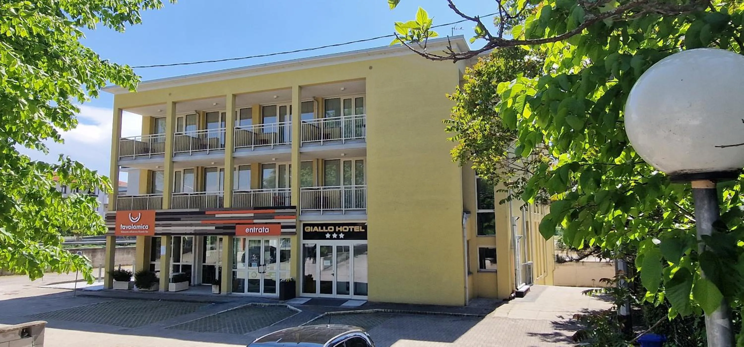 Property building in Hotel Giallo