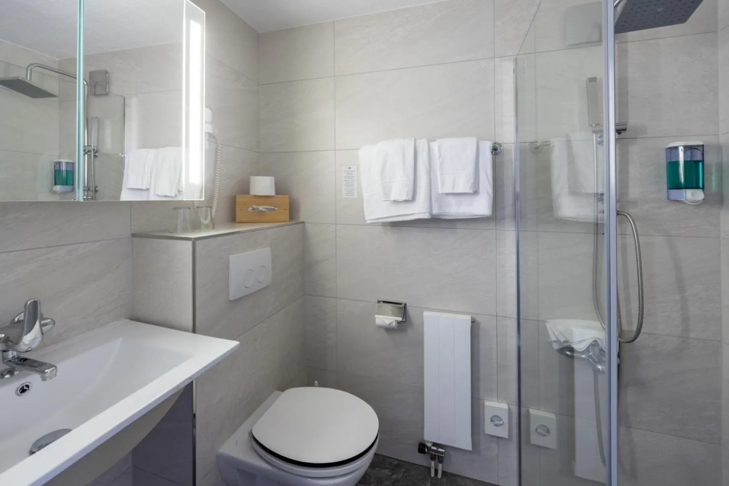 Shower in Strandhotel Seeblick