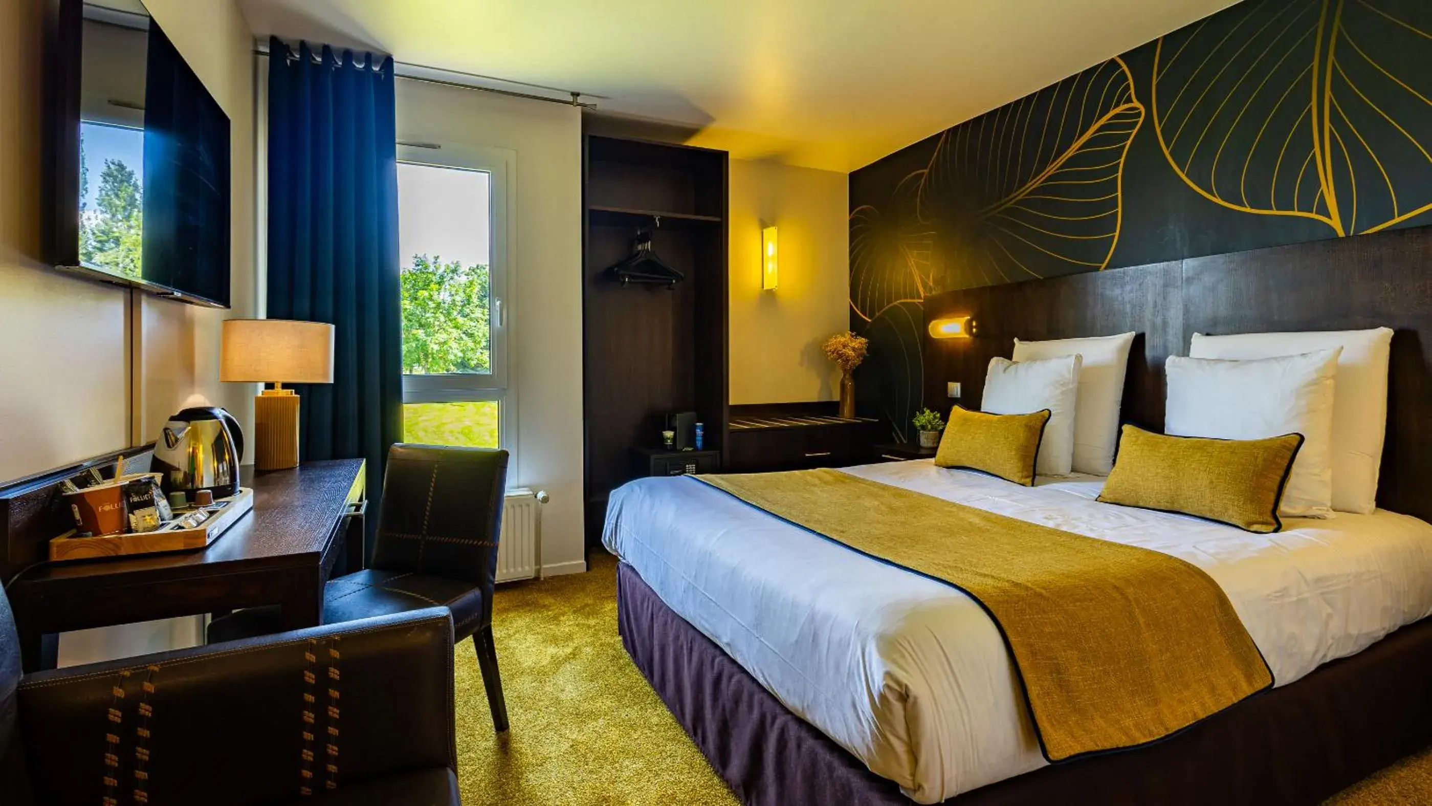 Superior Double Room in Logis Hostellerie D'Aussois Superior Double Room in Logis Hostellerie D'Aussois