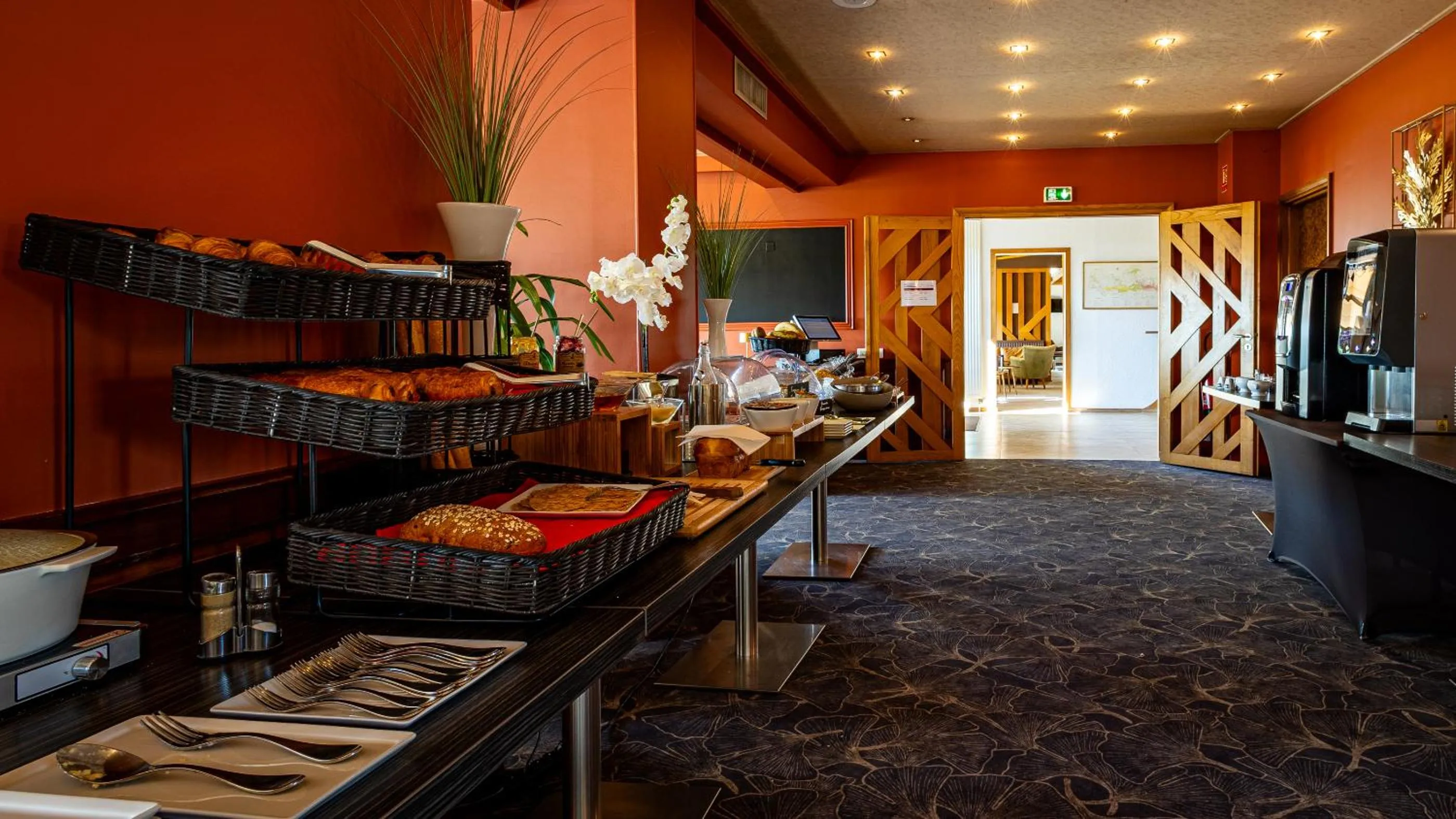 Breakfast in Logis Hostellerie D'Aussois