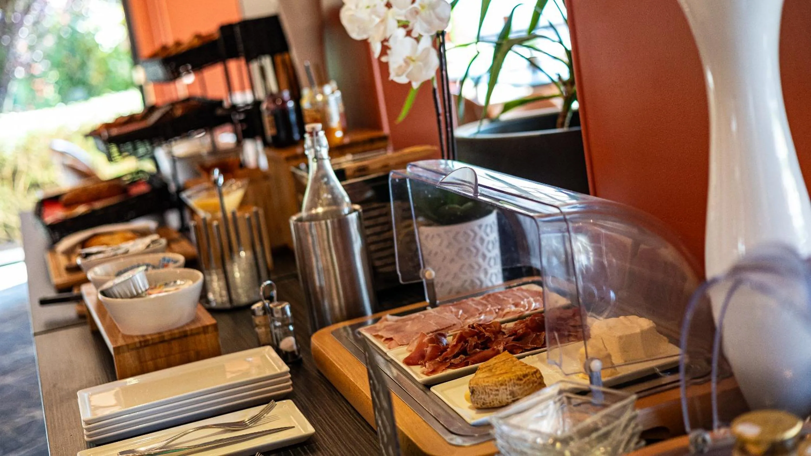 Breakfast in Logis Hostellerie D'Aussois