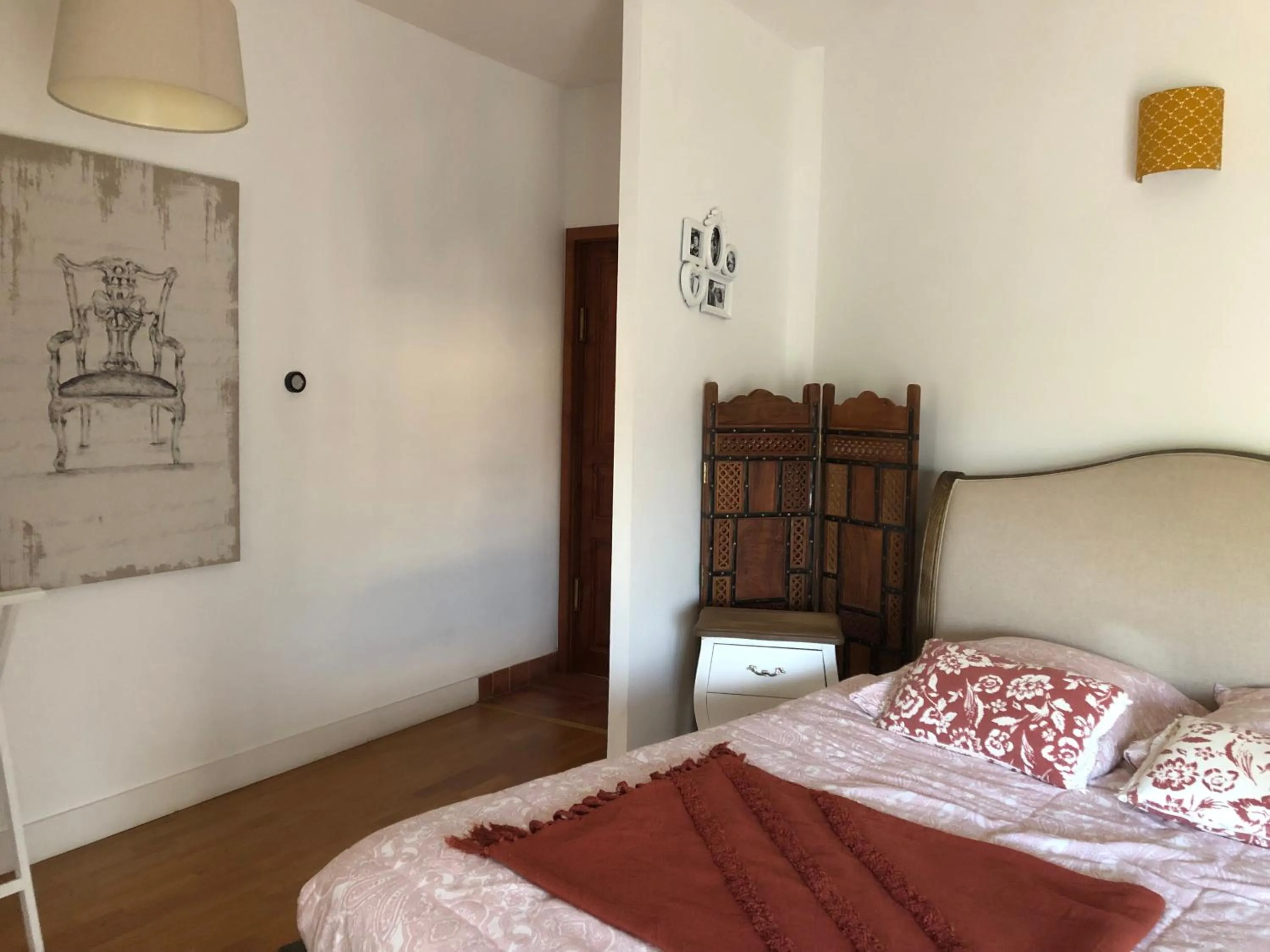 Bed in CoTTAGE LA VILLA BOLERO