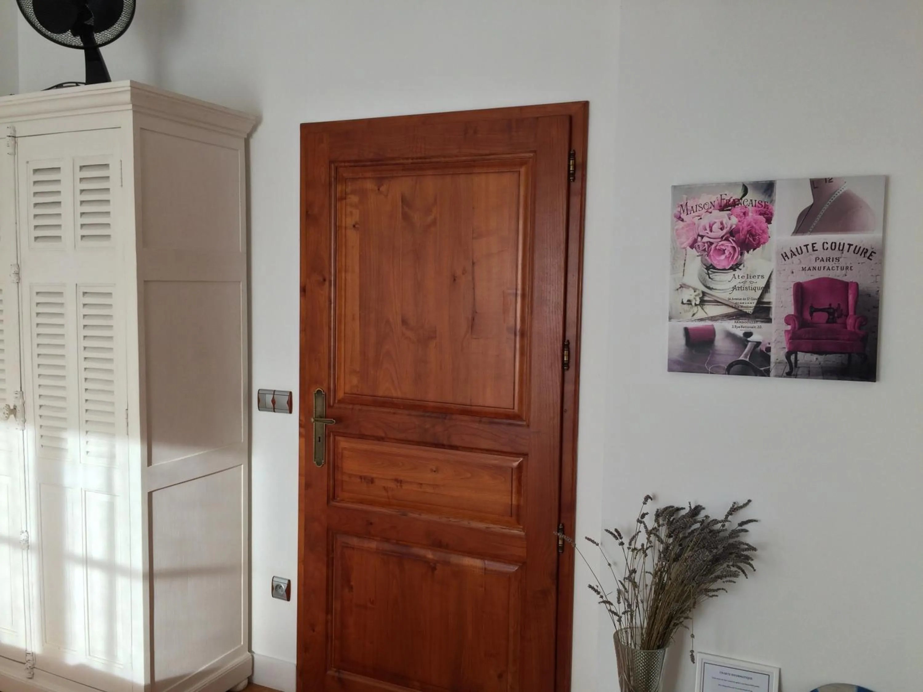 Decorative detail in CoTTAGE LA VILLA BOLERO