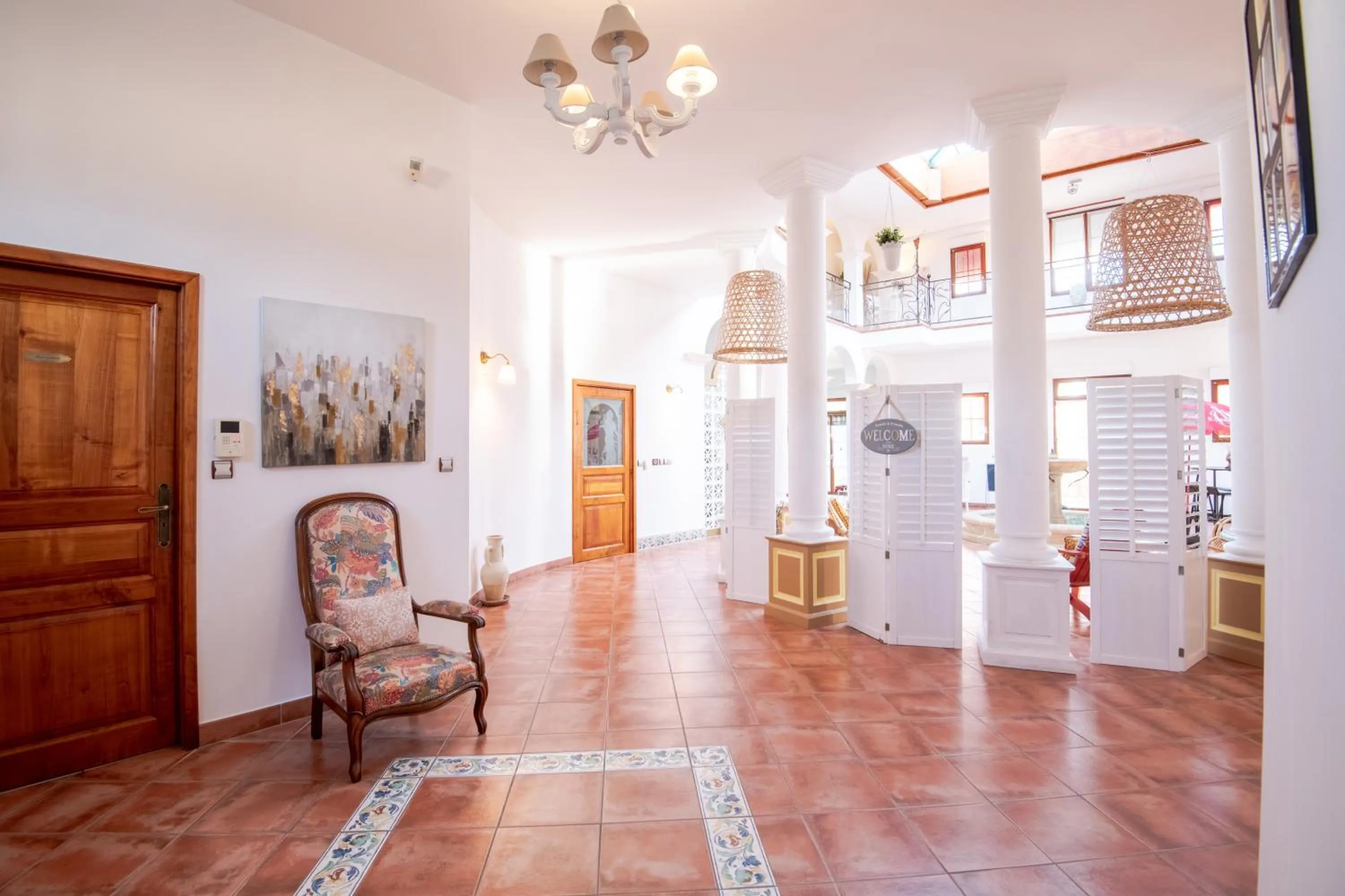 Lobby or reception in CoTTAGE LA VILLA BOLERO