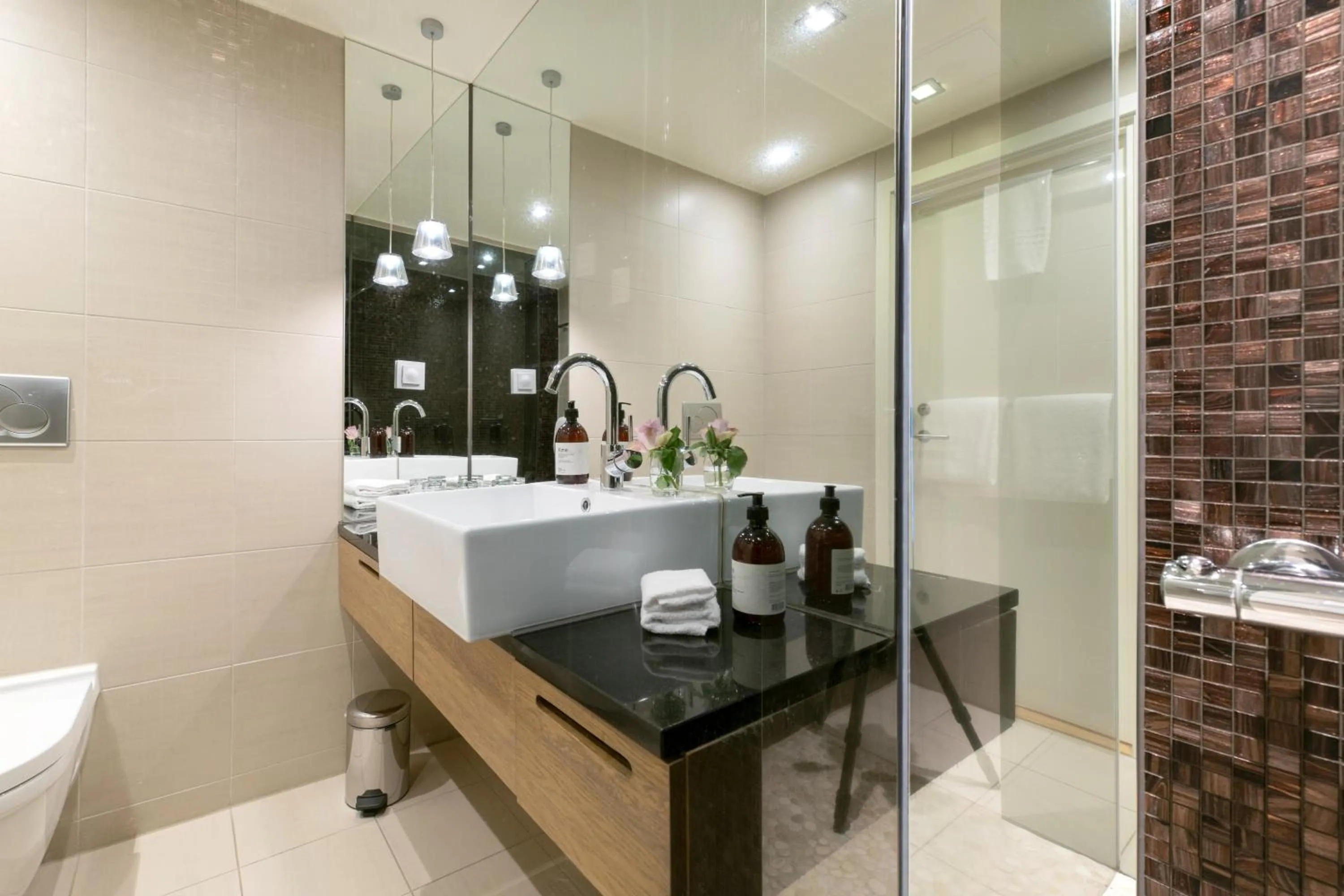 Shower in Lysebu Hotel