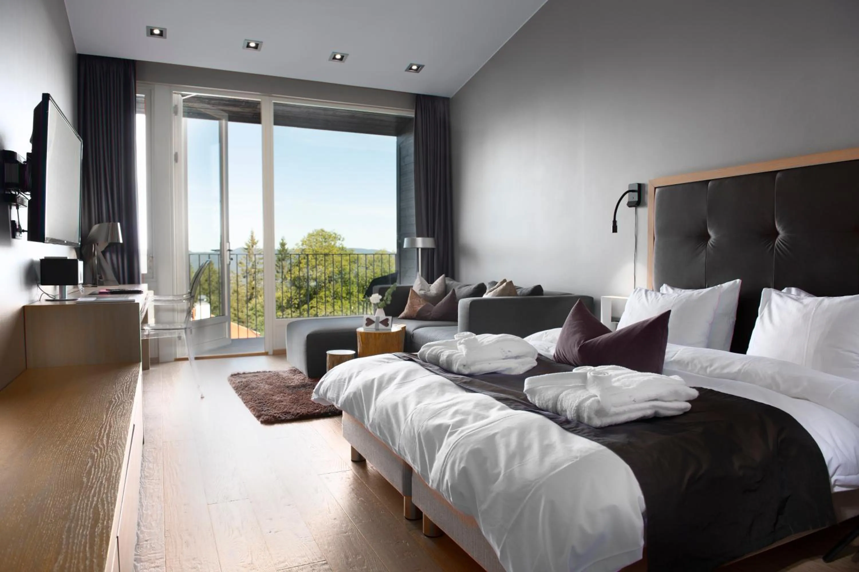 Photo of the whole room, Bed in Lysebu Hotel