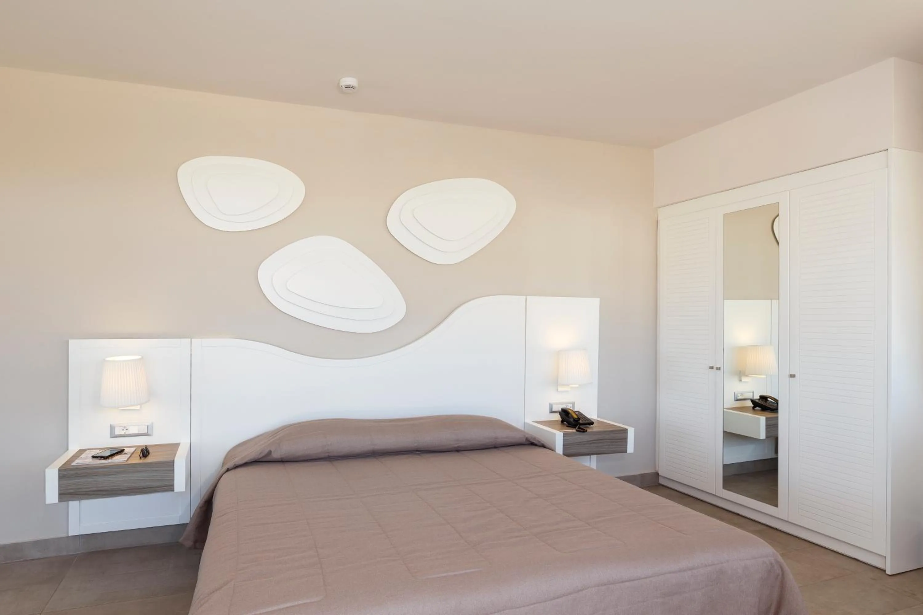 bunk bed, Bed in Rodos Princess Beach Hotel