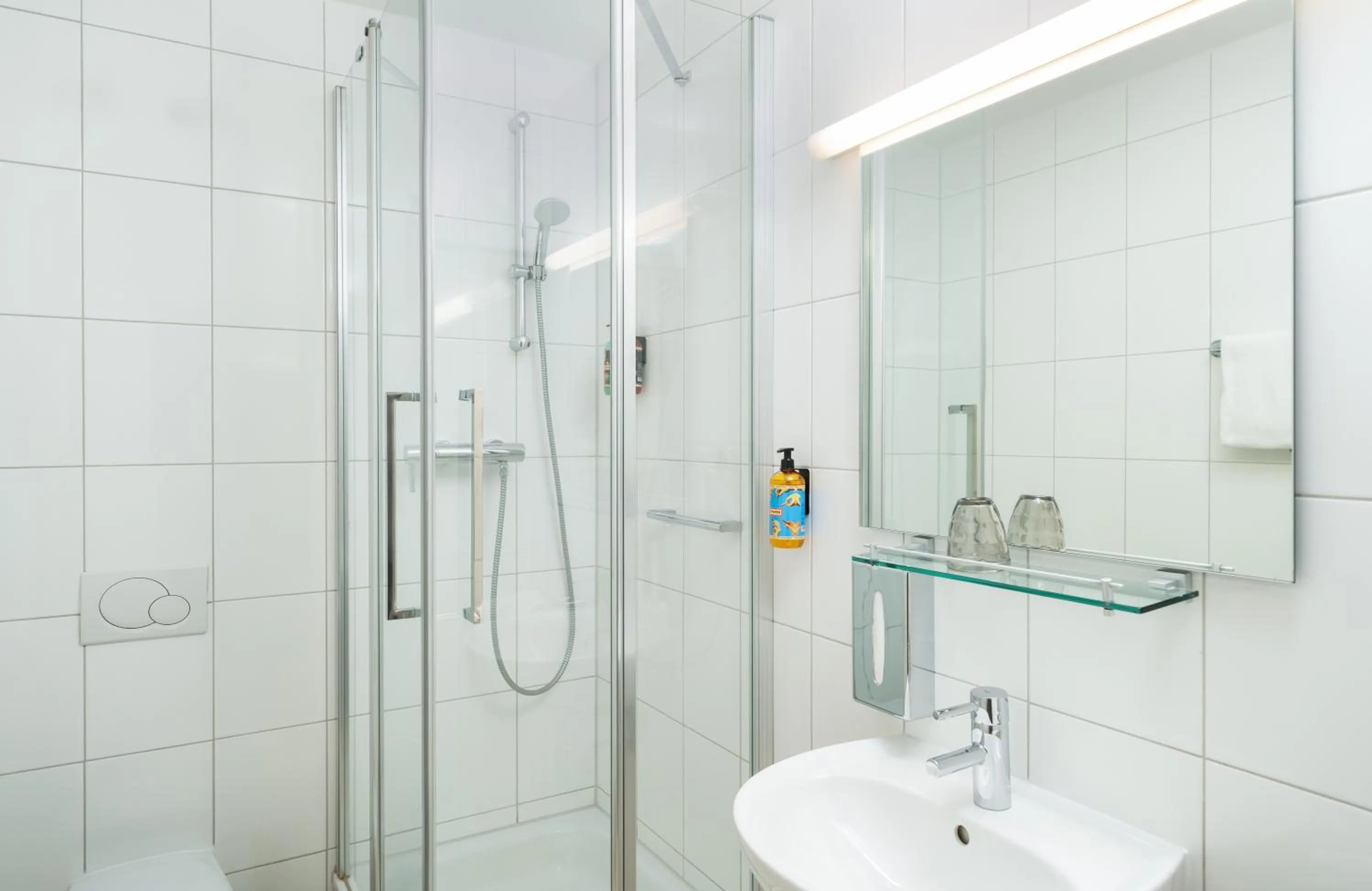 Bathroom in elaya hotel stuttgart ludwigsburg ehemals Abacco by Rilano