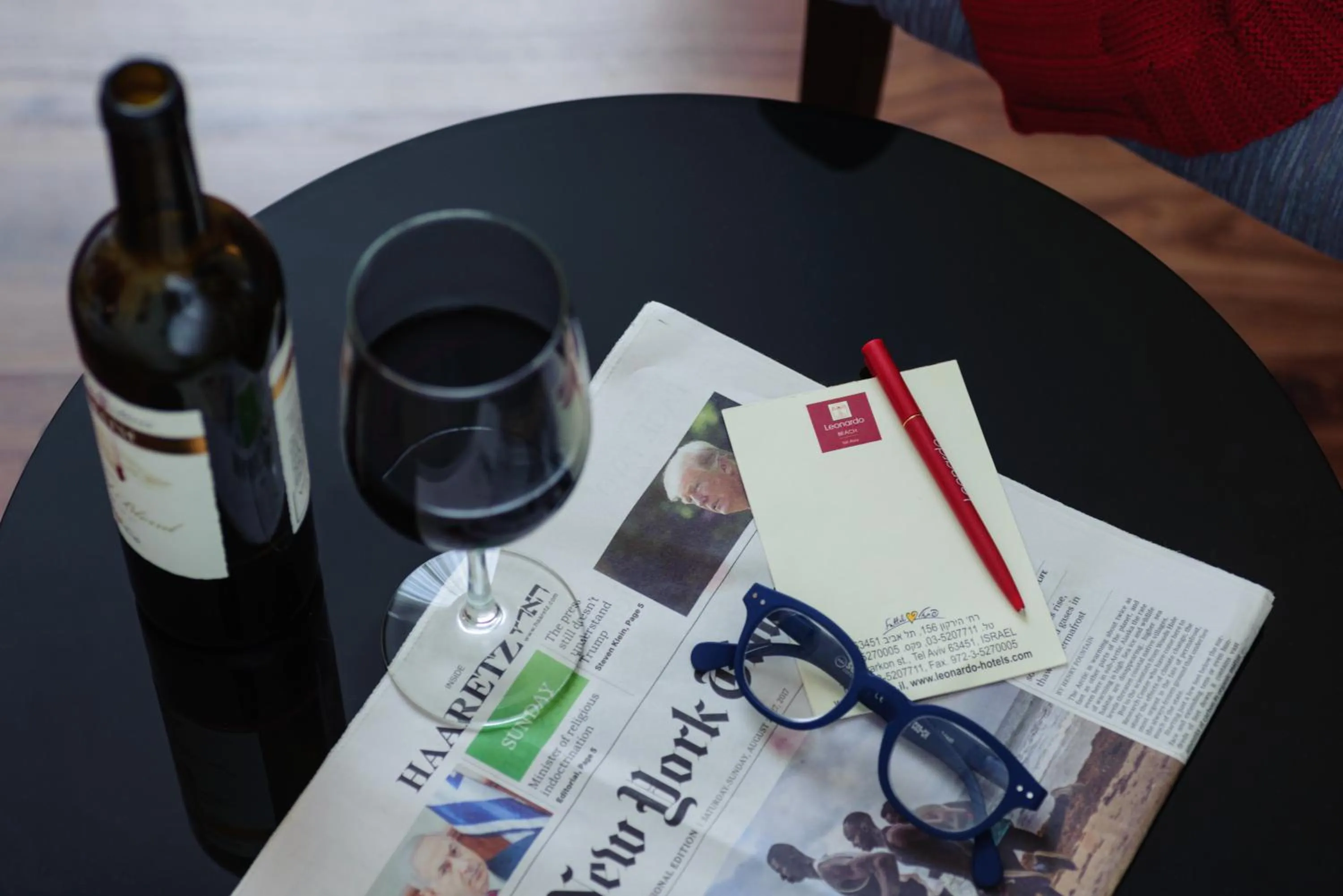 Living room in Leonardo Beach Tel Aviv