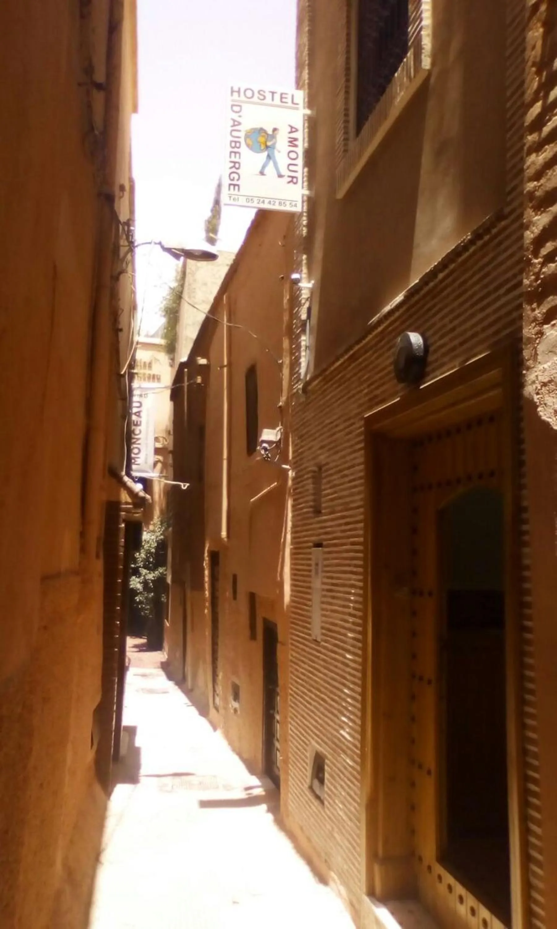 Facade/entrance in Hostel Amour d'auberge