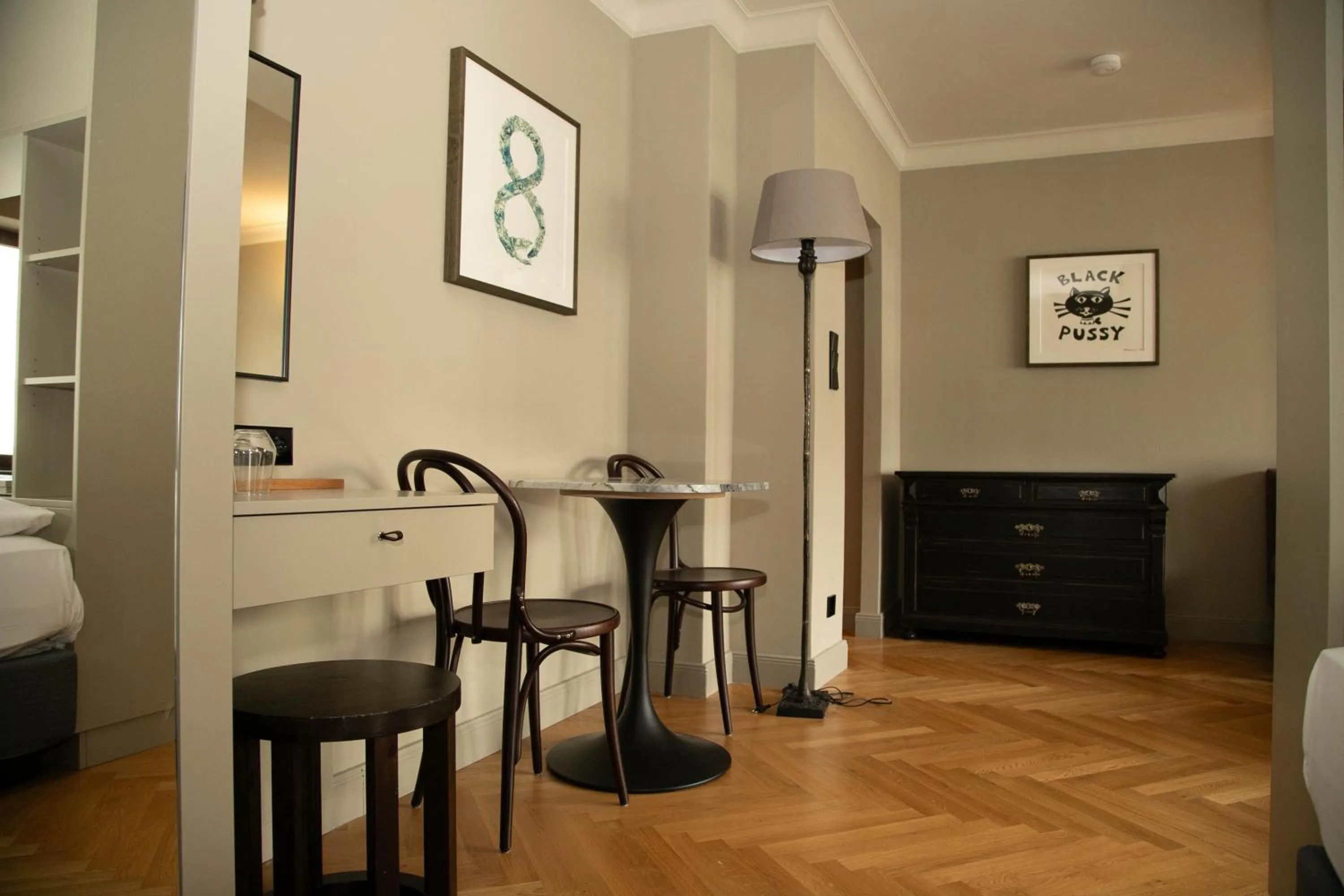 Photo of the whole room in Mimosa Hotel