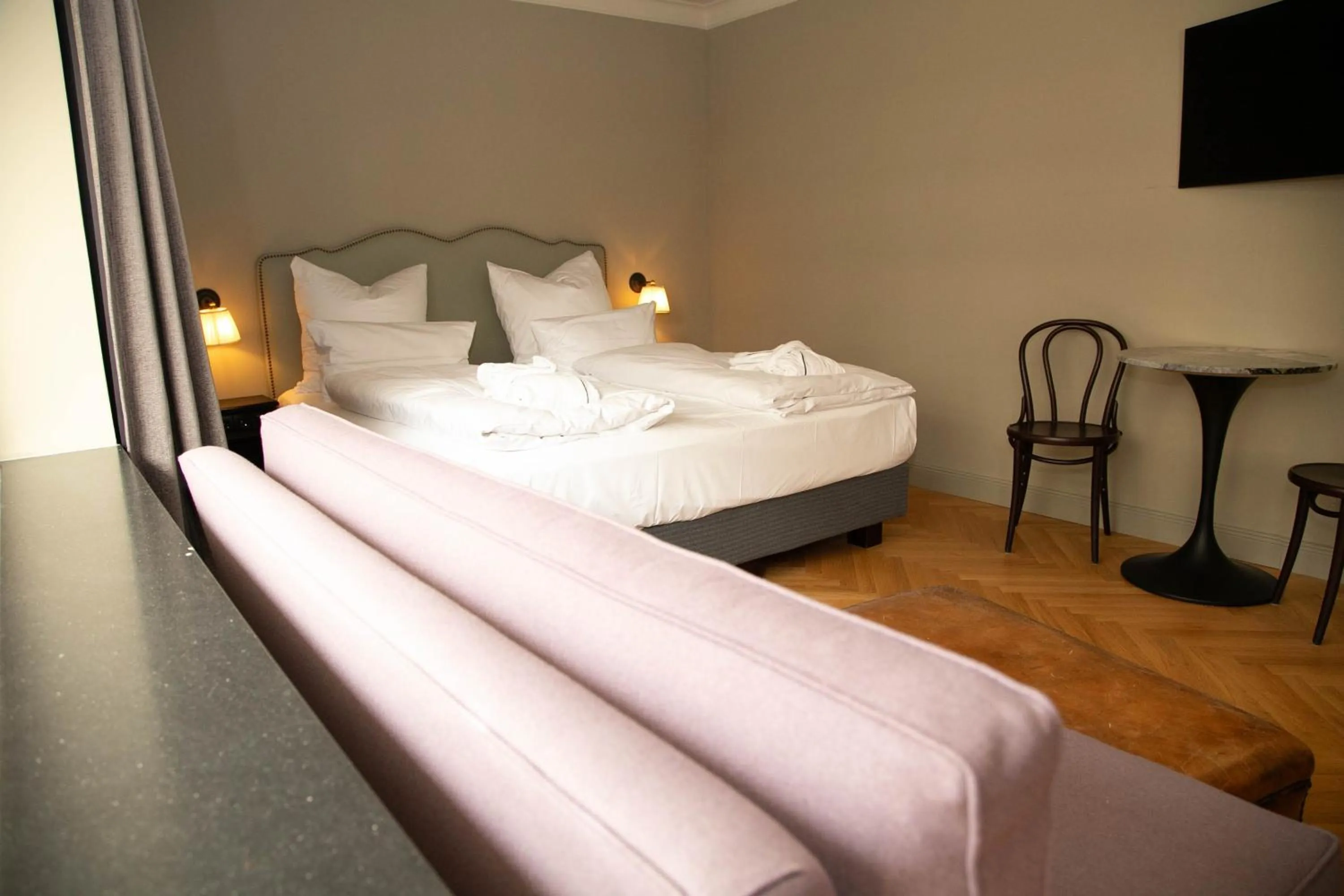 Photo of the whole room, Bed in Mimosa Hotel