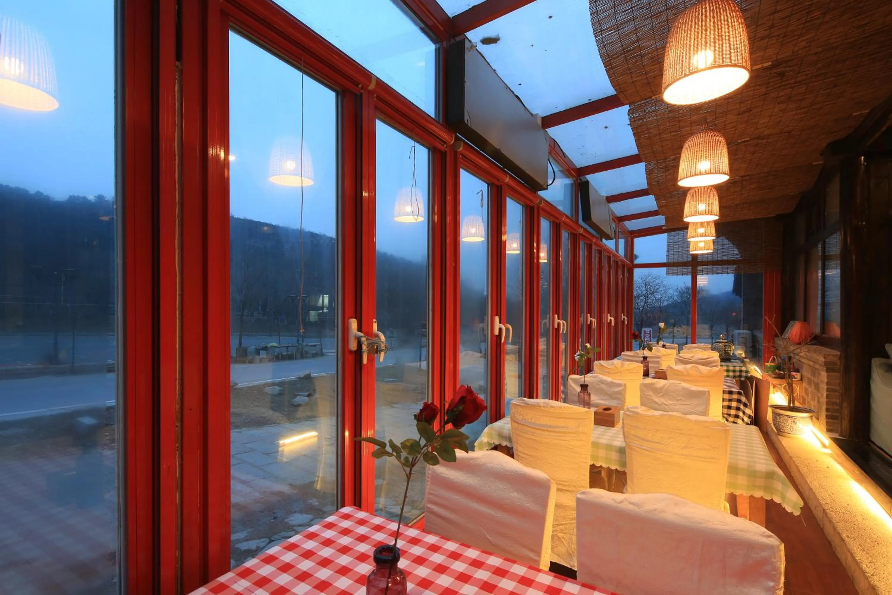 Restaurant/places to eat in The Great Wall Courtyard Hostel