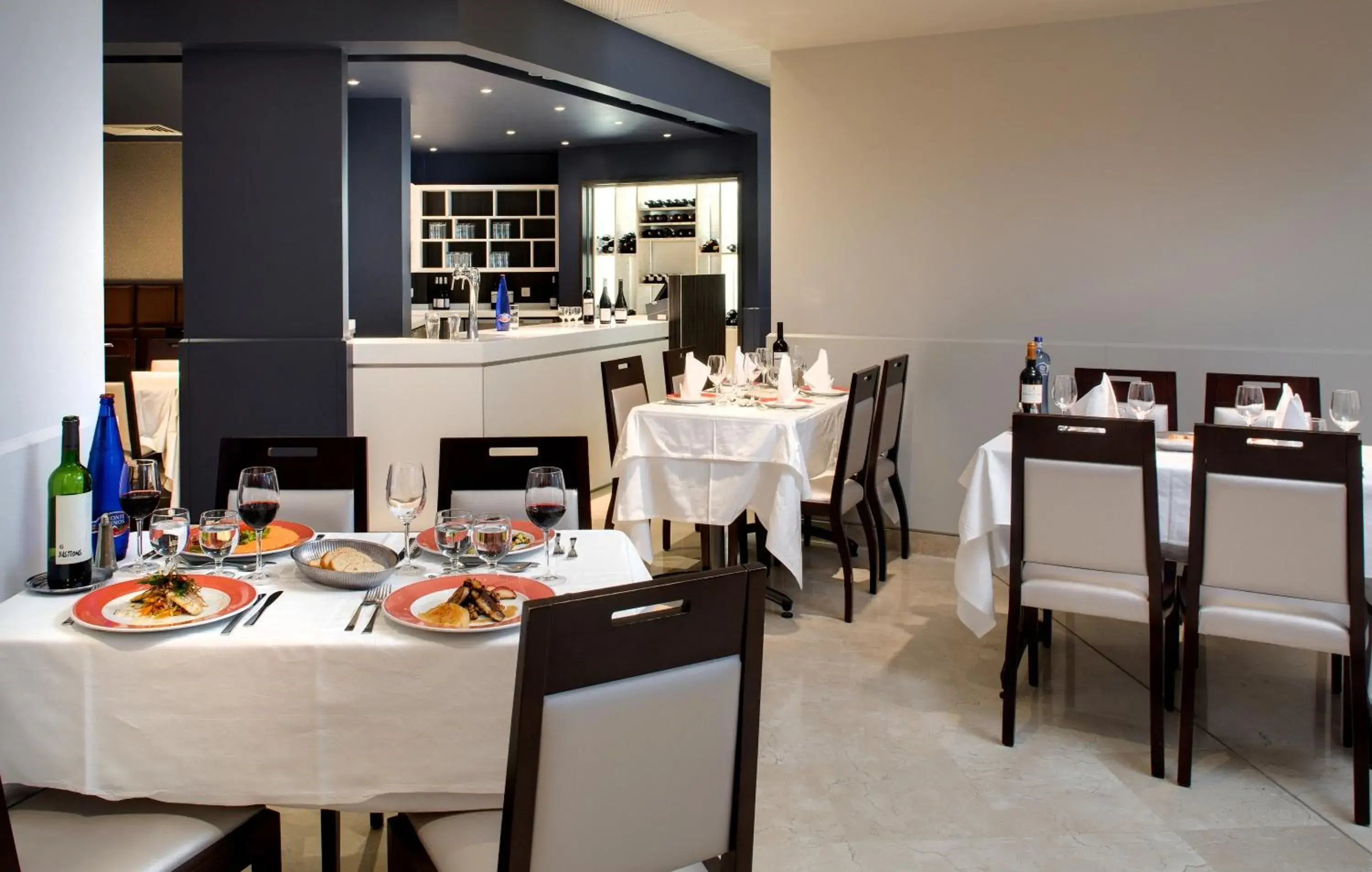 Restaurant/places to eat in Hôtel Alba Restaurant/places to eat in Hôtel Alba