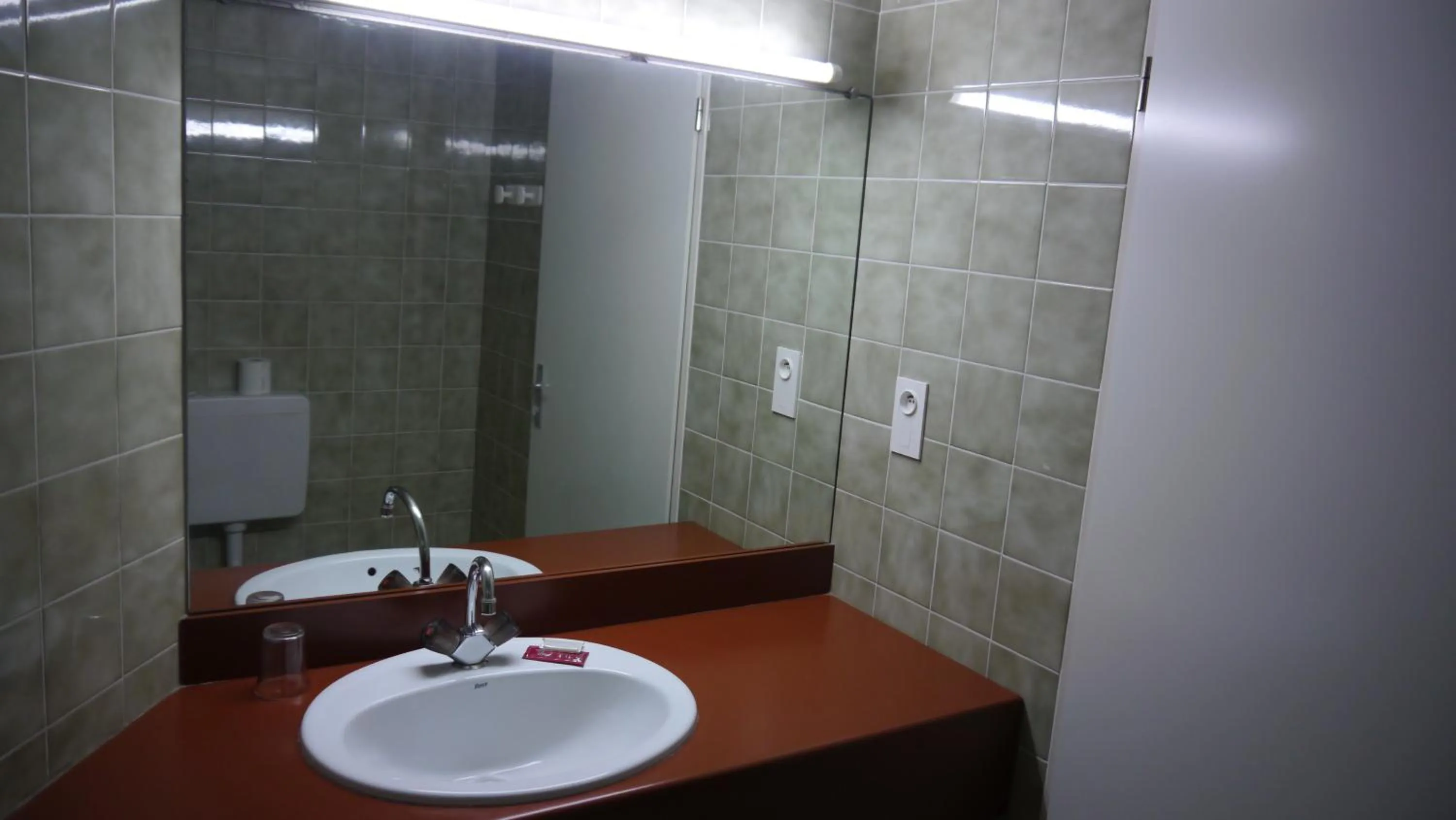 Bathroom in Hôtel Royal