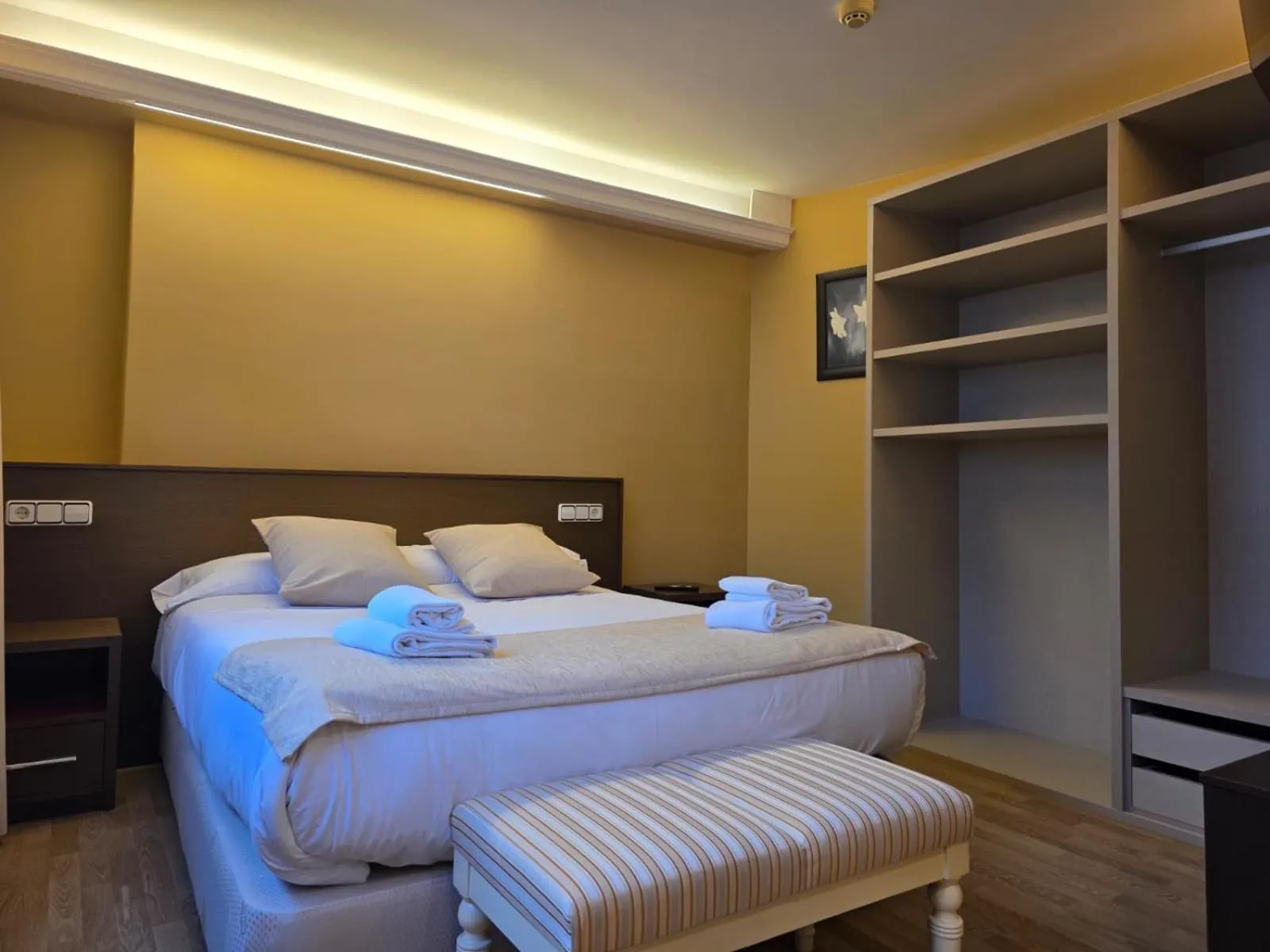 Photo of the whole room, Bed in Hotel Santa Catalina by Bossh Hotels!