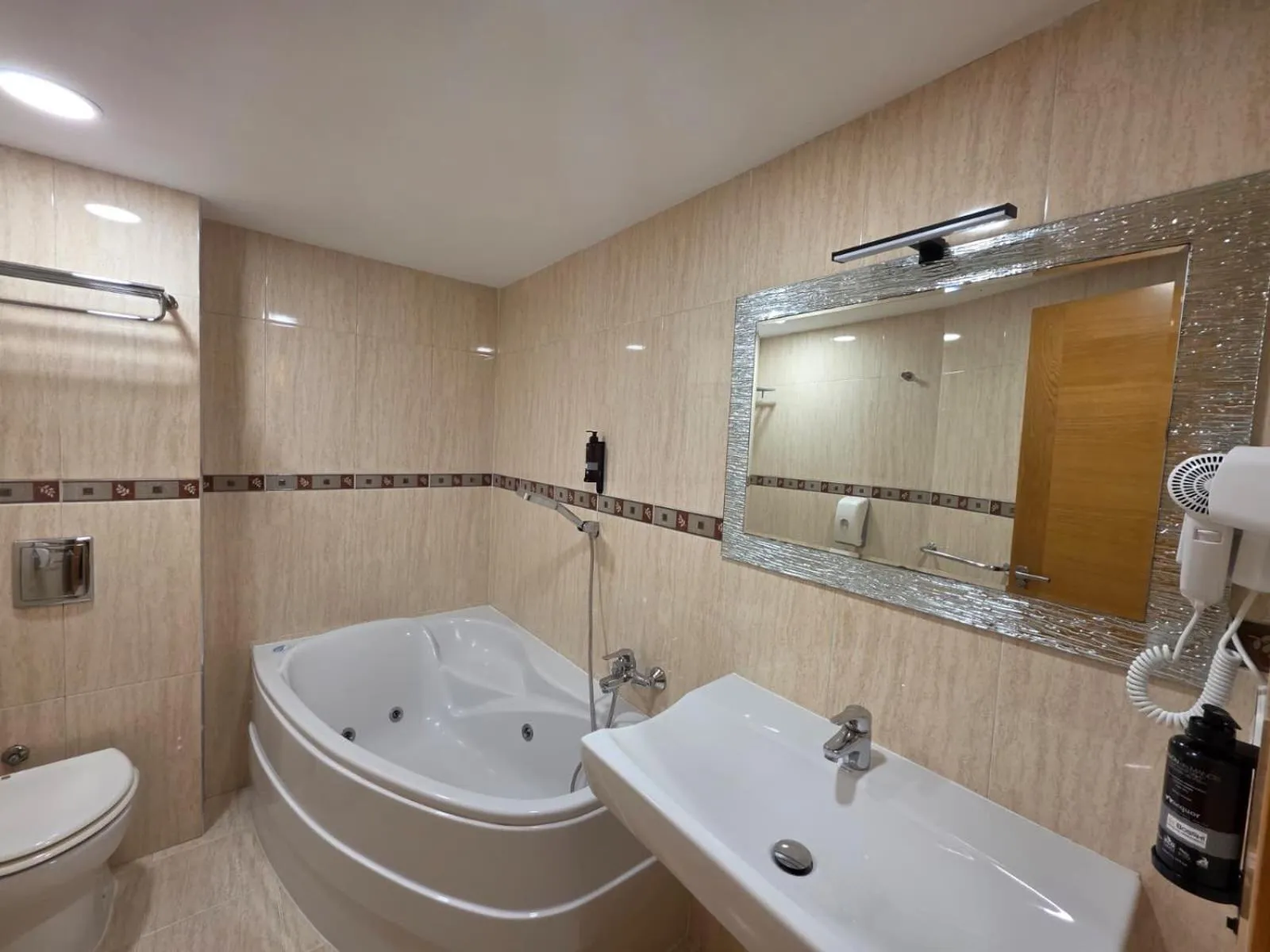 Bathroom in Hotel Santa Catalina by Bossh Hotels!