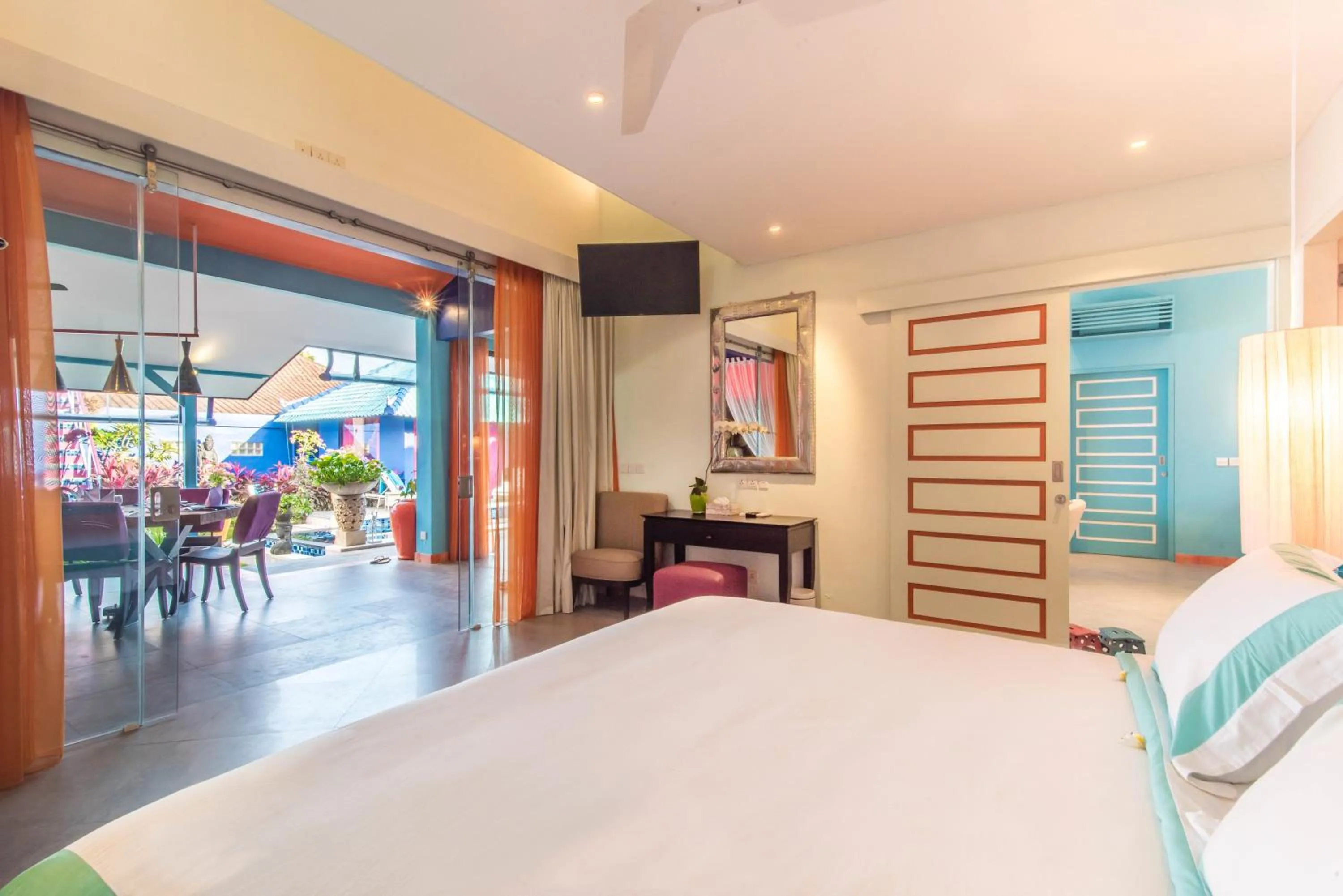 Shower, Bed in Villa Majorelle Bali