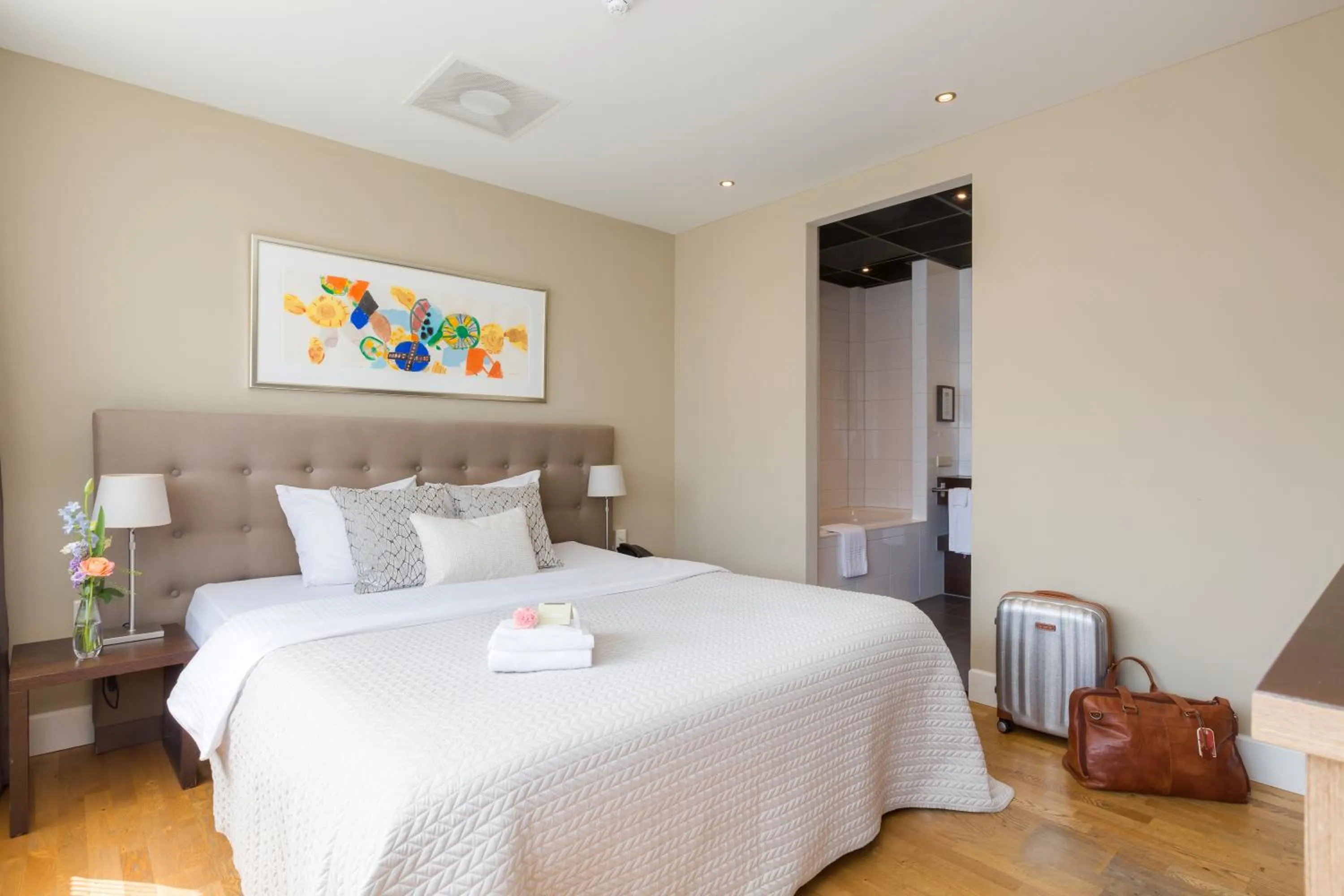 Bathroom, Bed in Boutique Hotel Lumiere