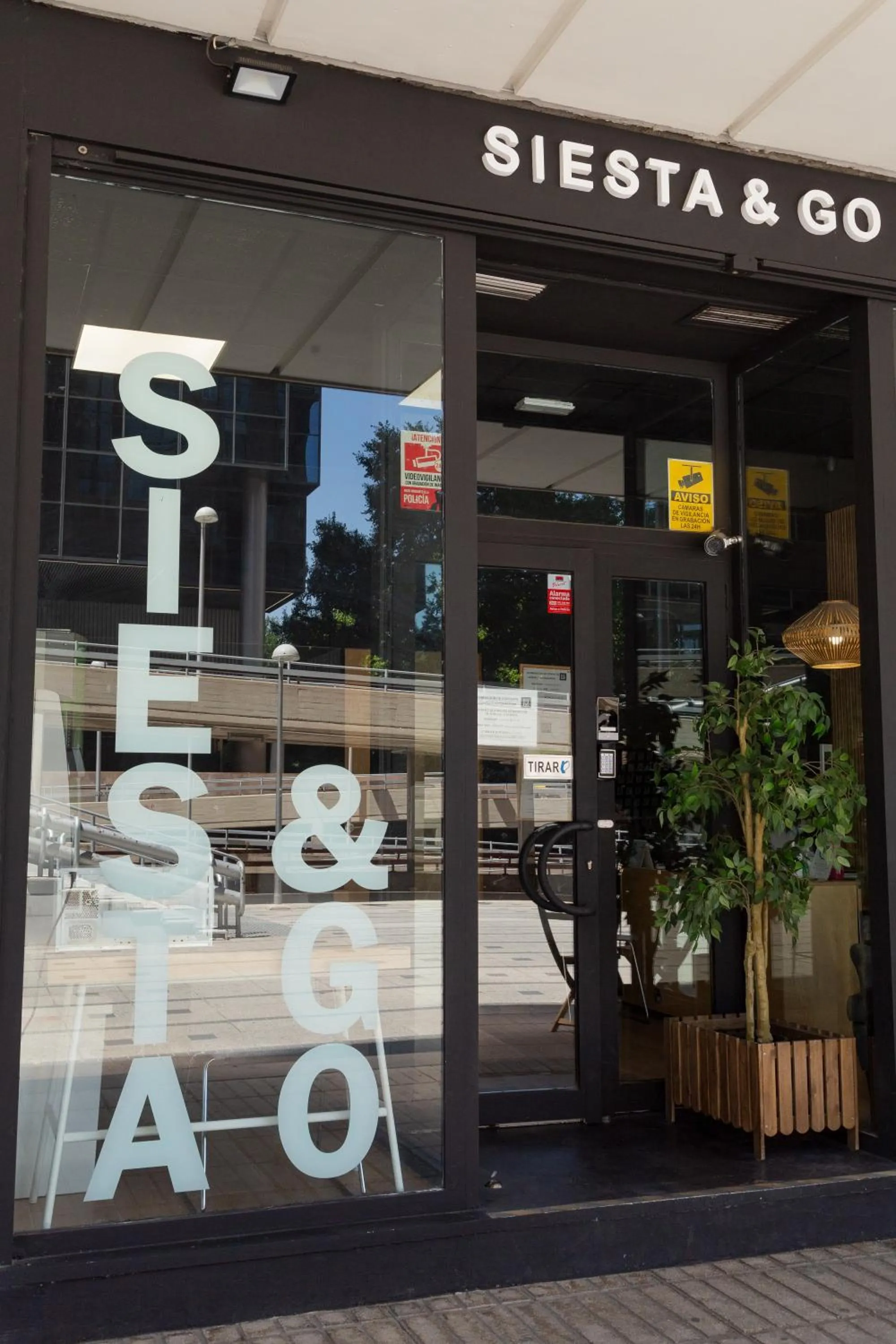 Lobby or reception in Hostal Siesta & Go Nuevos Ministerios