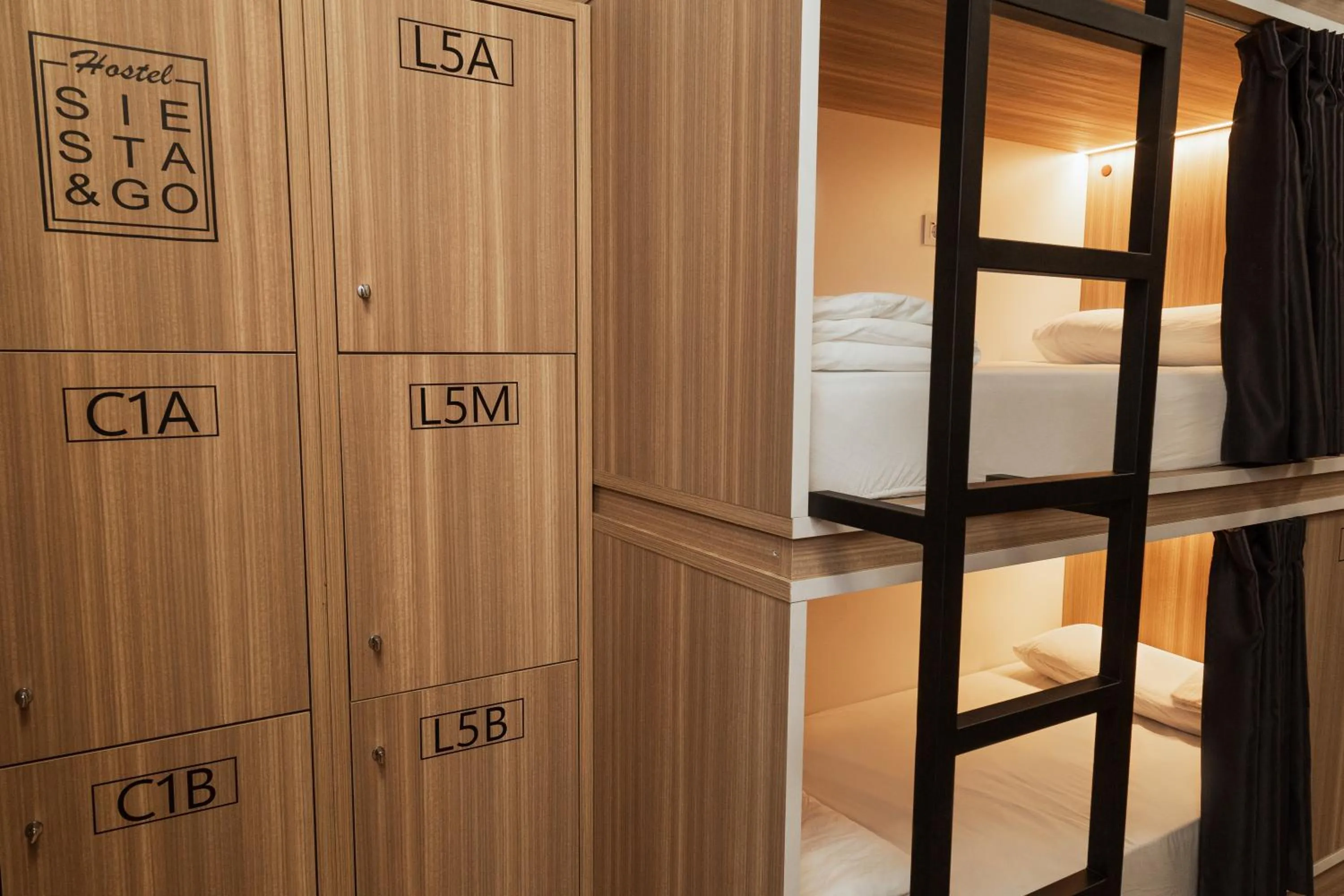 Bed in Hostal Siesta & Go Nuevos Ministerios