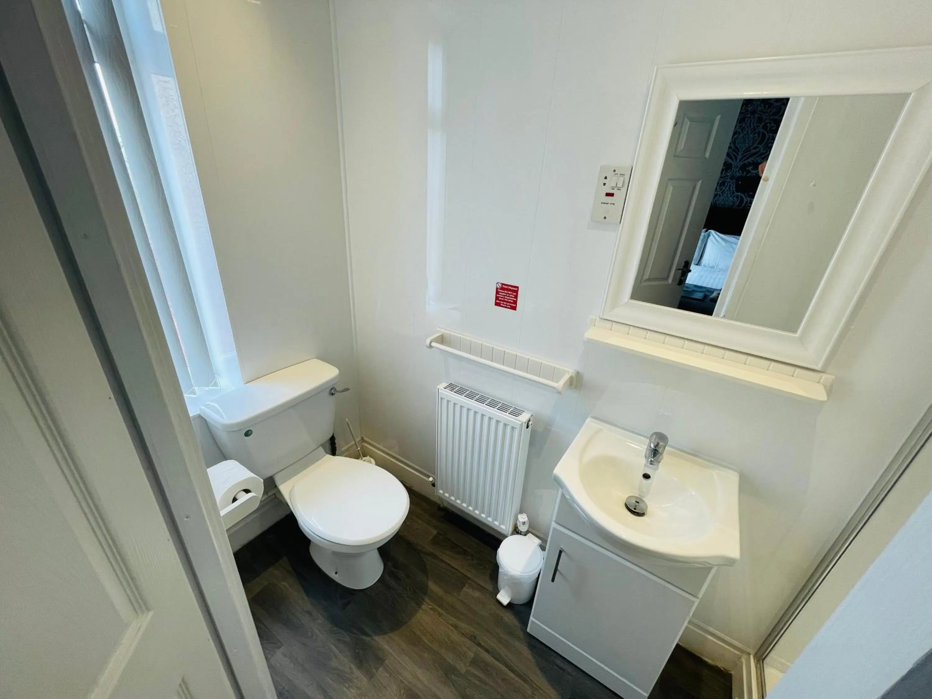 Toilet in Windsor Park Hotel