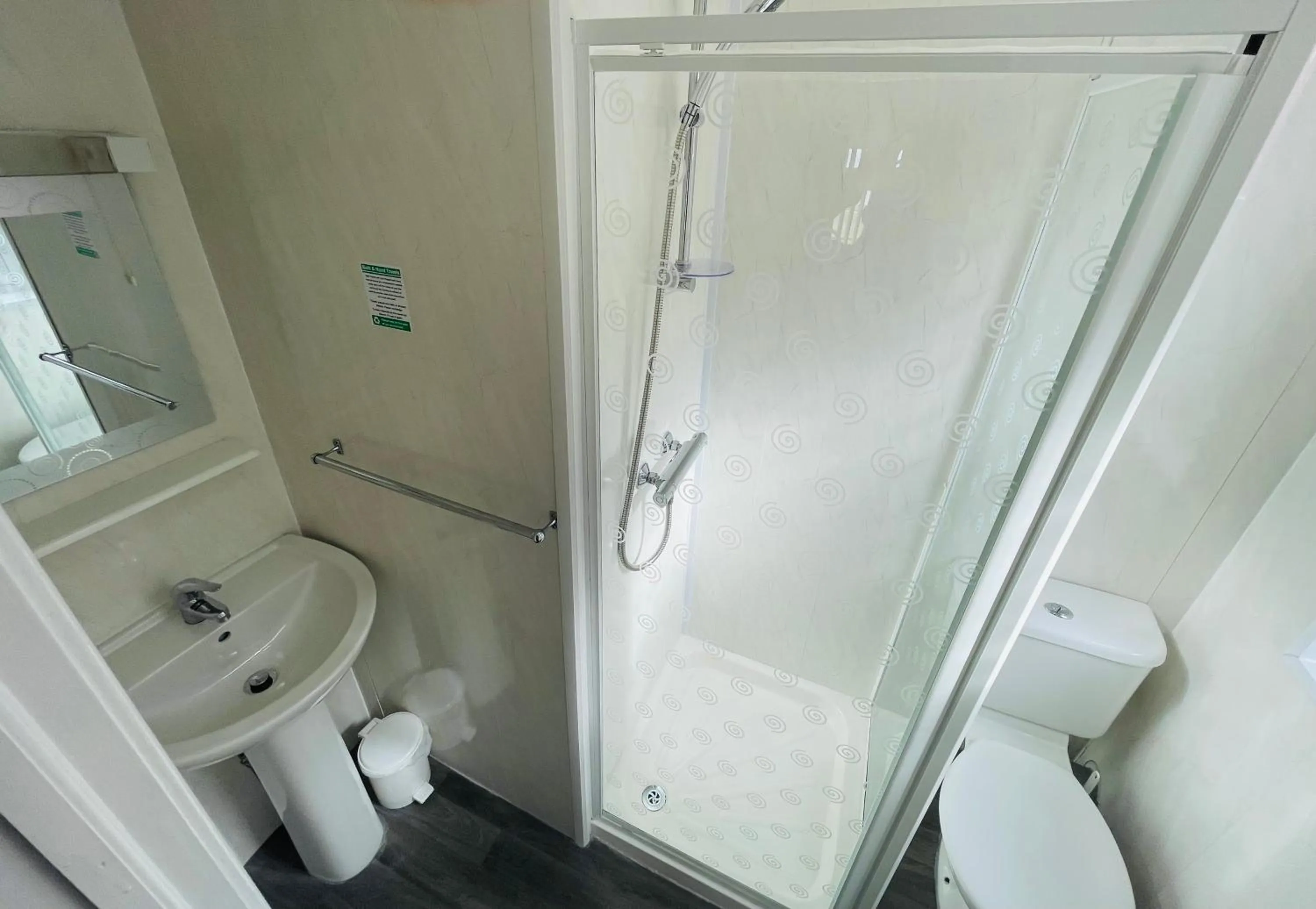 Shower in Windsor Park Hotel