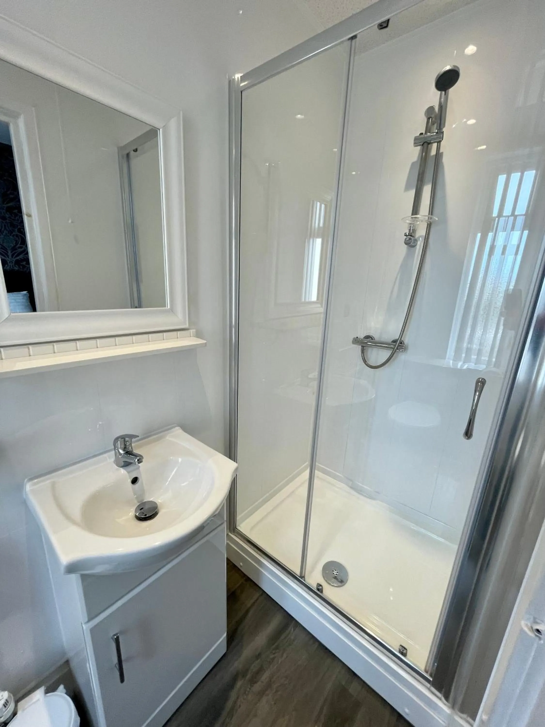 Shower in Windsor Park Hotel