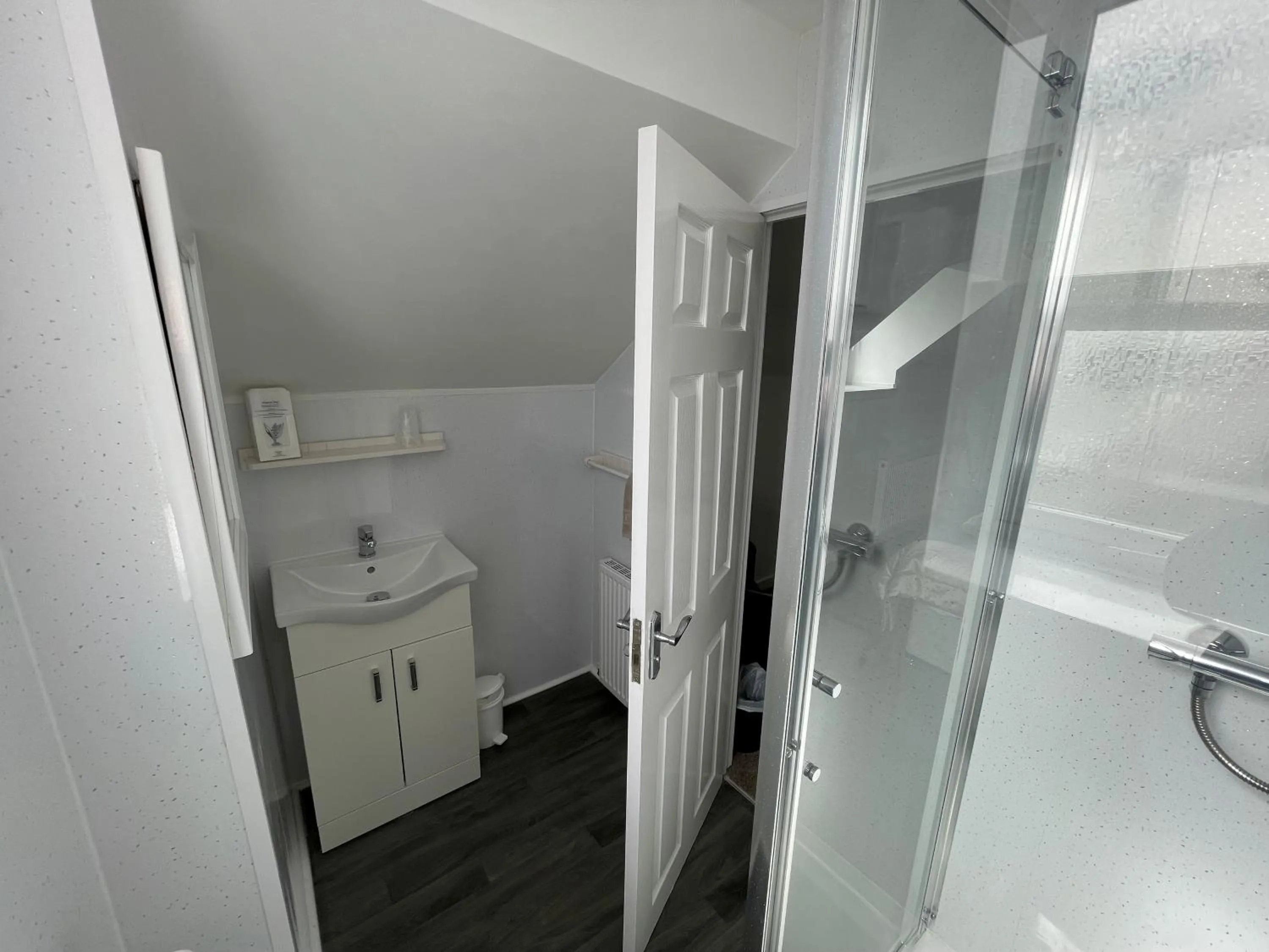 Shower in Windsor Park Hotel