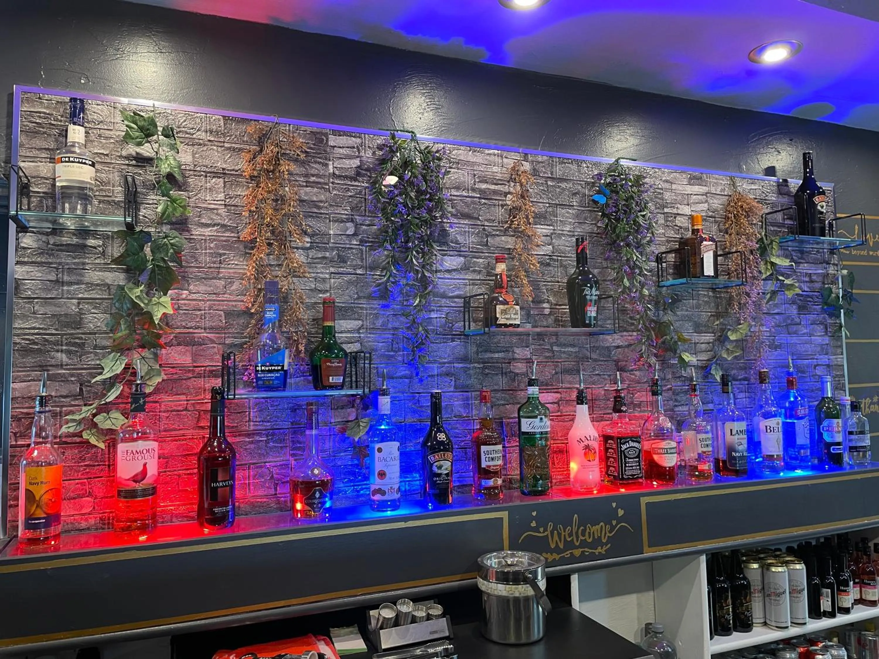 Lounge or bar in Windsor Park Hotel