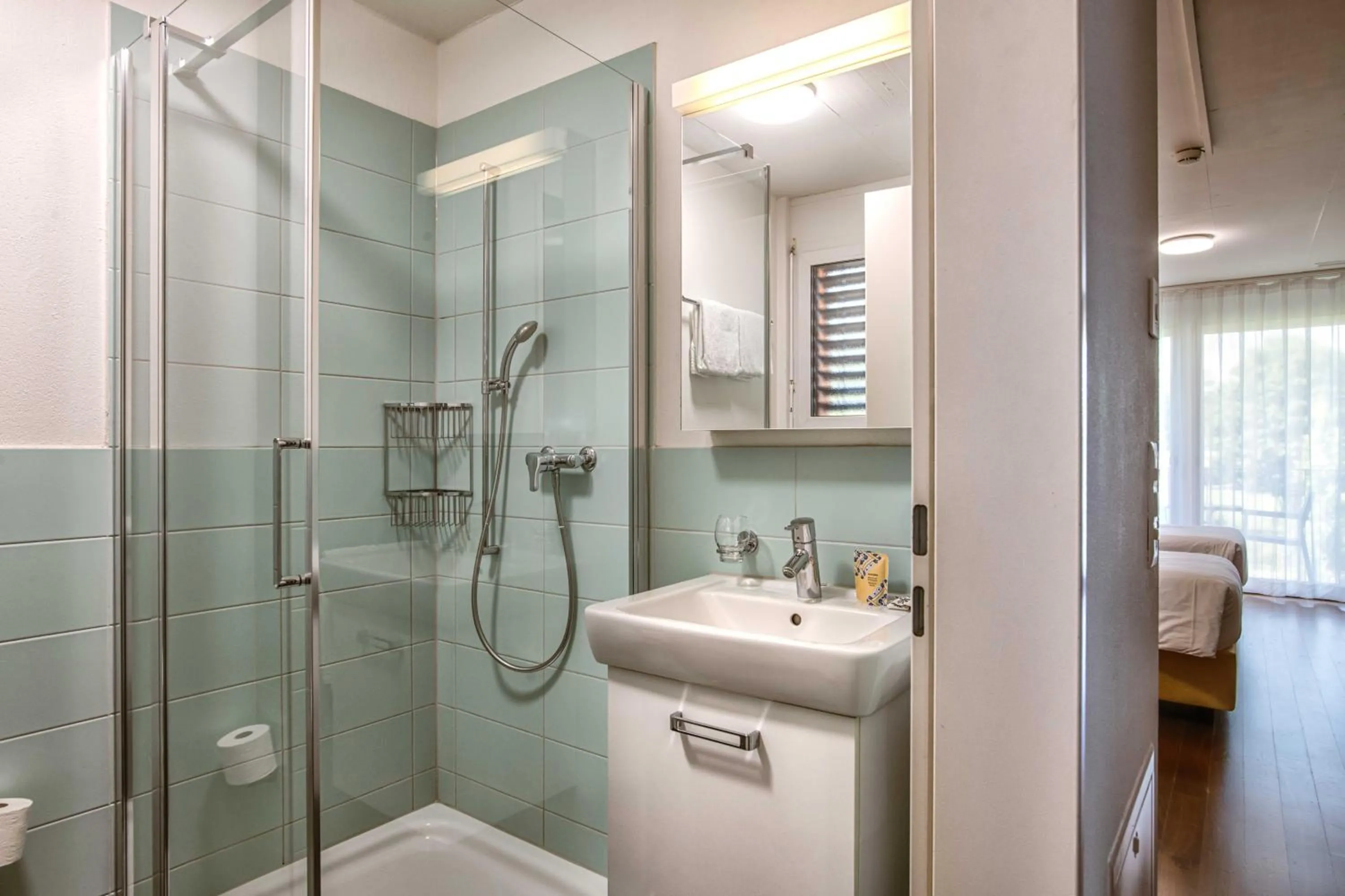 Shower in Hotel Residence Loren - contact & contactless check-in