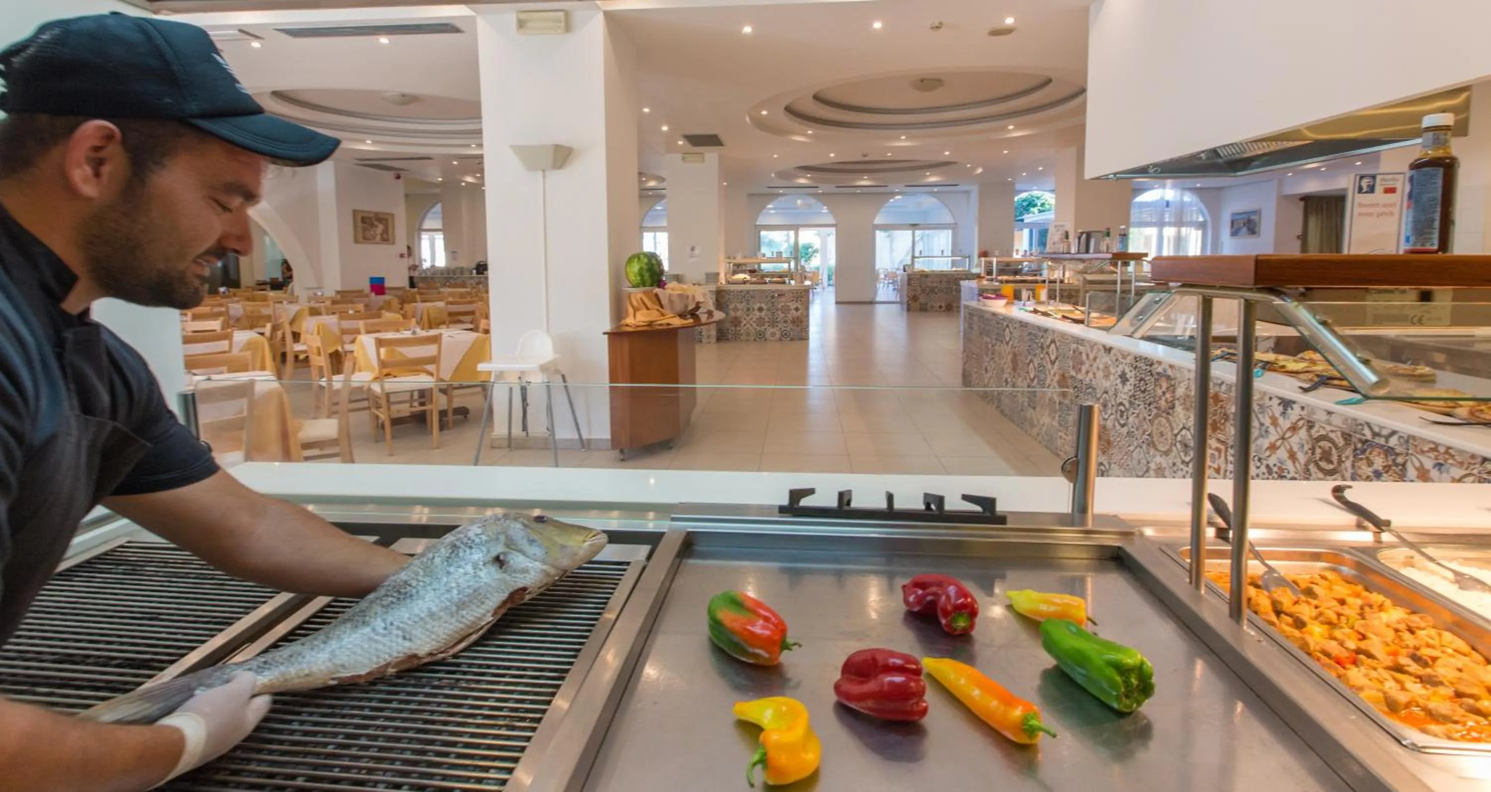 Food and drinks in Sun Palace Hotel