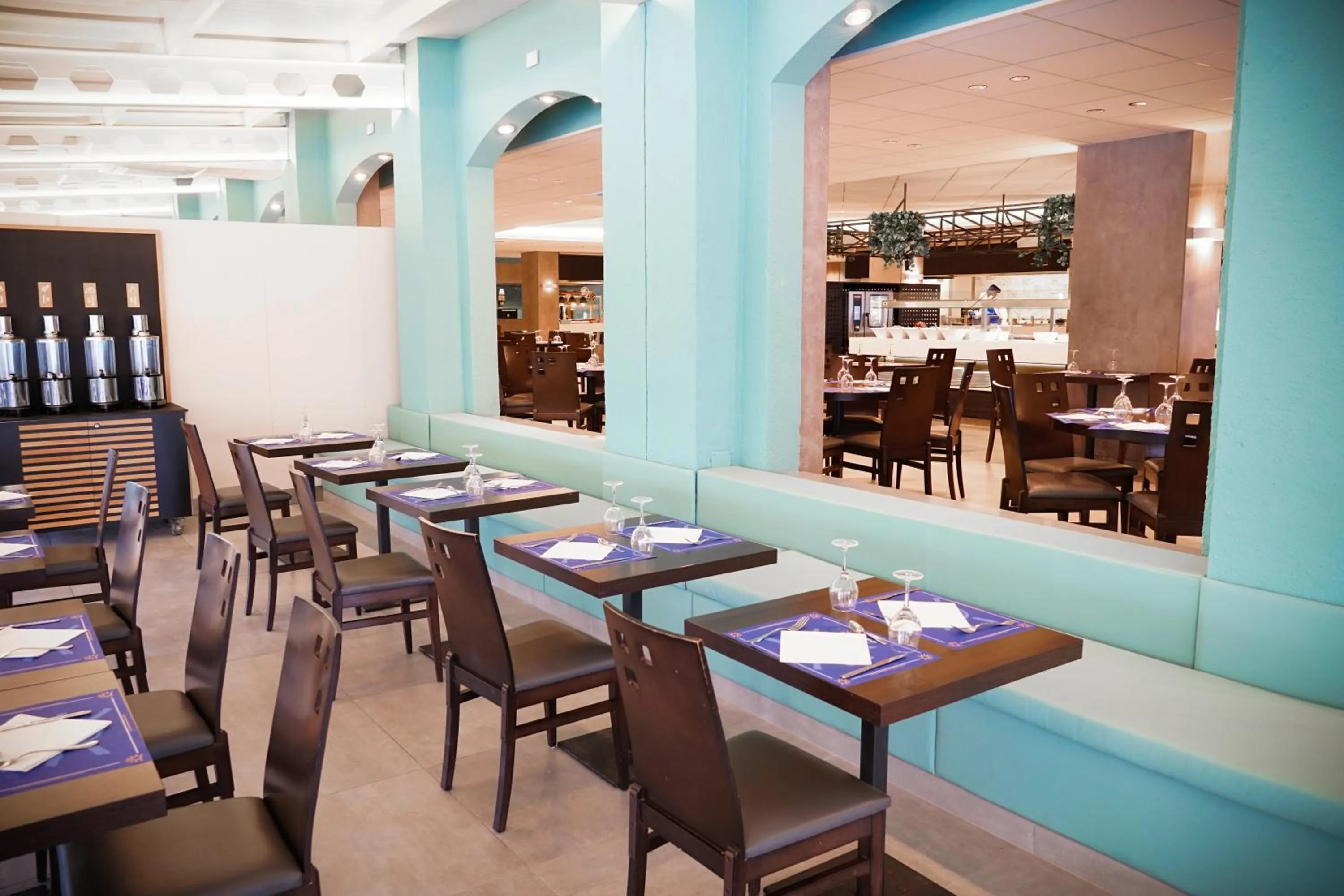 Restaurant/places to eat in Ohtels Belvedere