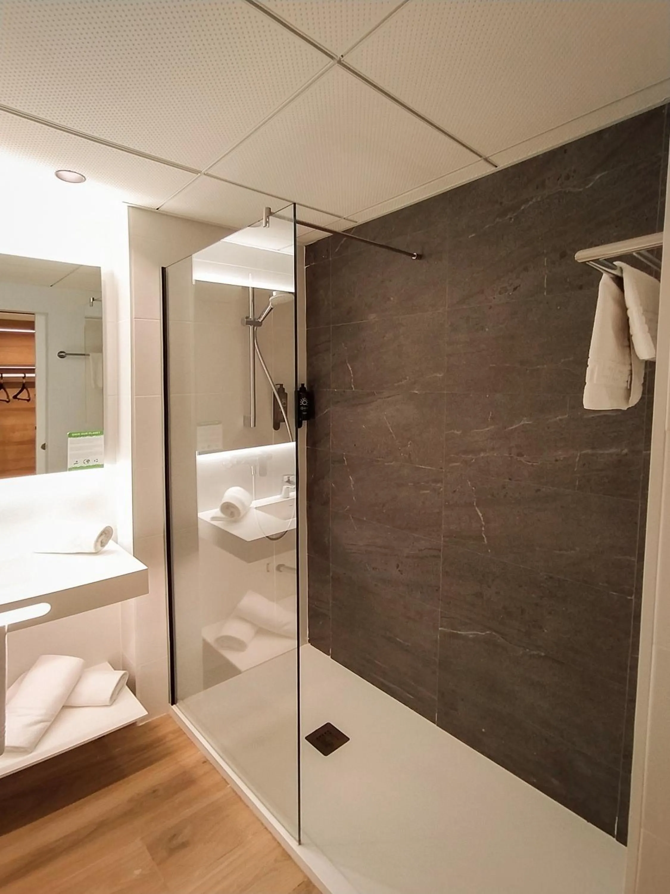 Shower in Ohtels Belvedere